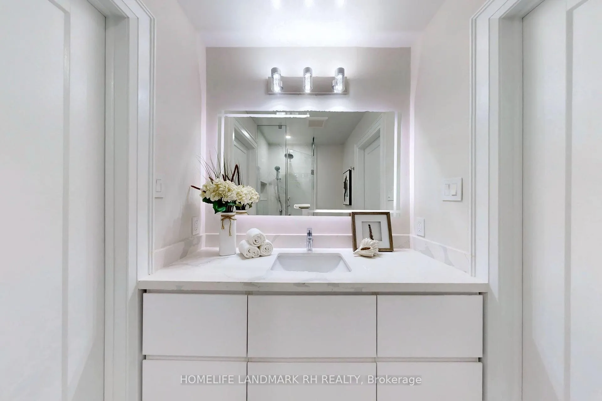 Photo 34 of 129 Golden Tulip Crescent, Markham, Cachet — HOMEH