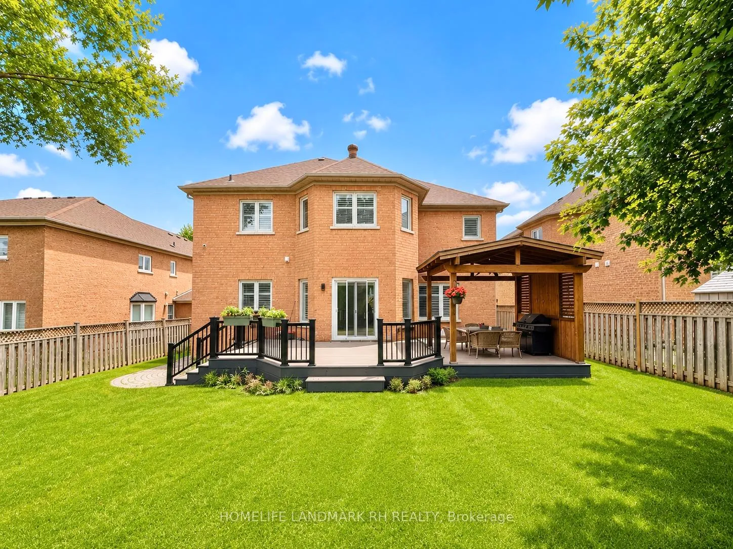 Photo 46 of 129 Golden Tulip Crescent, Markham, Cachet — HOMEH