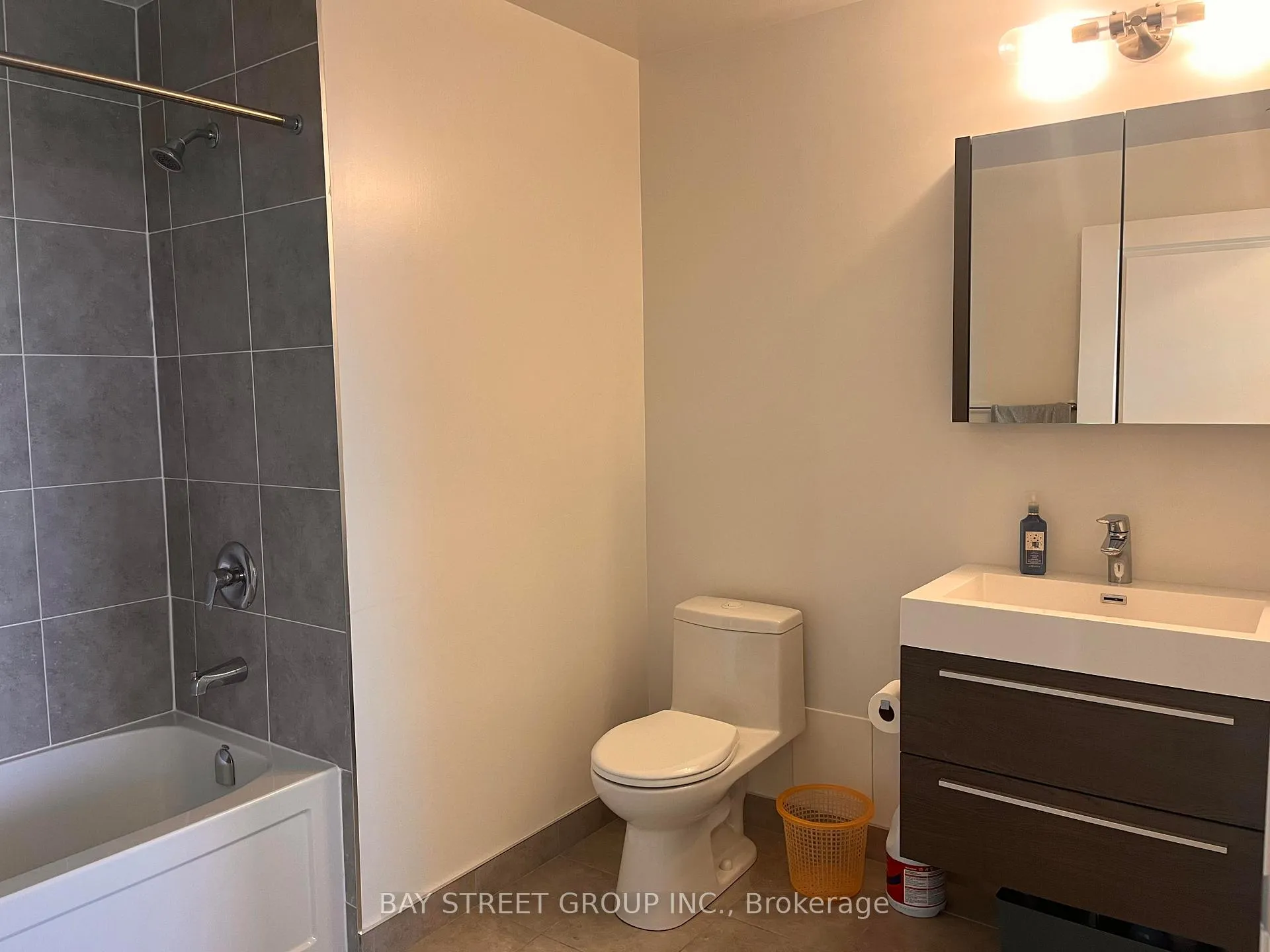 Photo 4 of Unit 817A, 10 Rouge Valley Drive W, Markham, Unionville — HOMEH