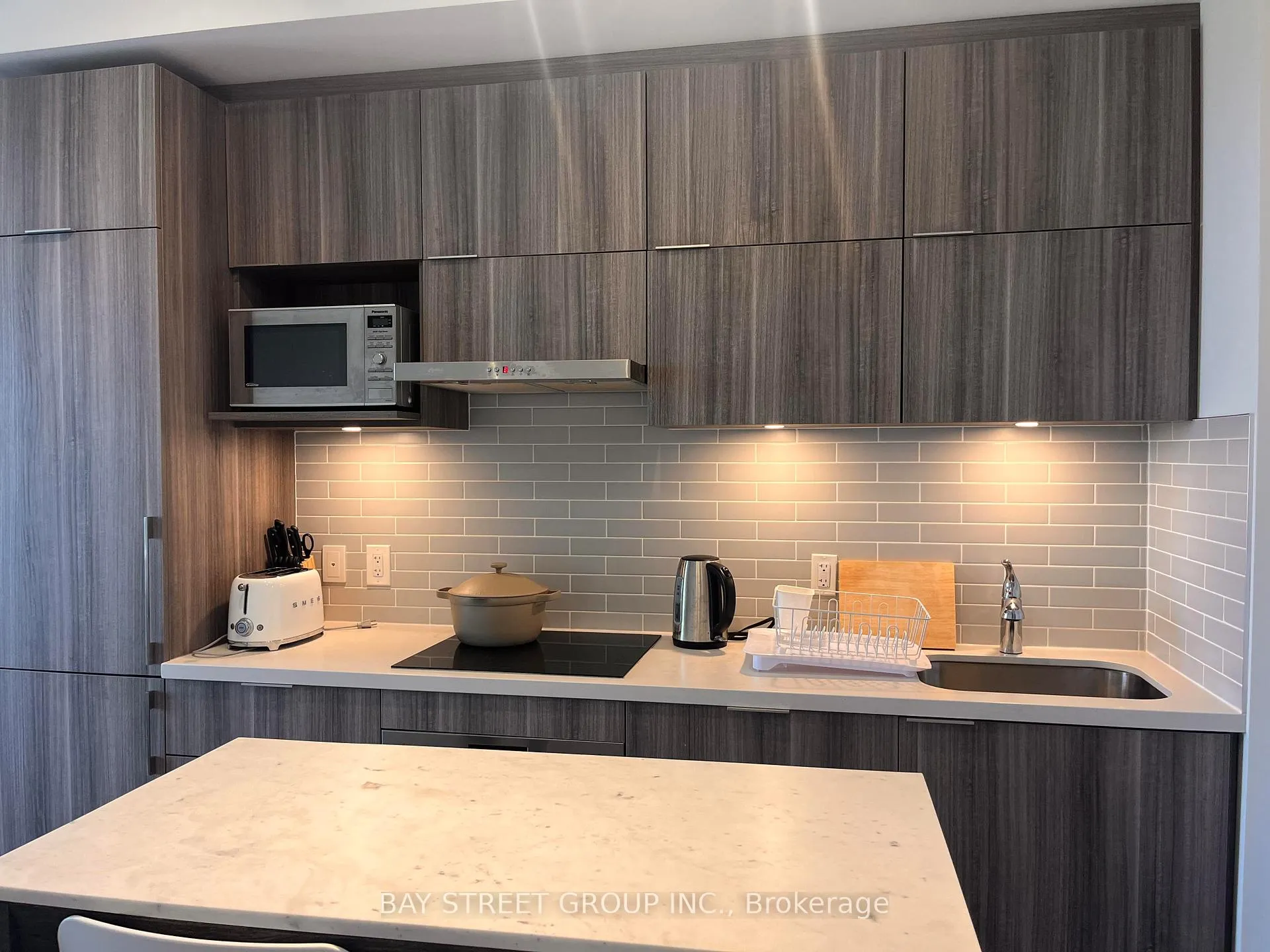 Photo 5 of Unit 817A, 10 Rouge Valley Drive W, Markham, Unionville — HOMEH