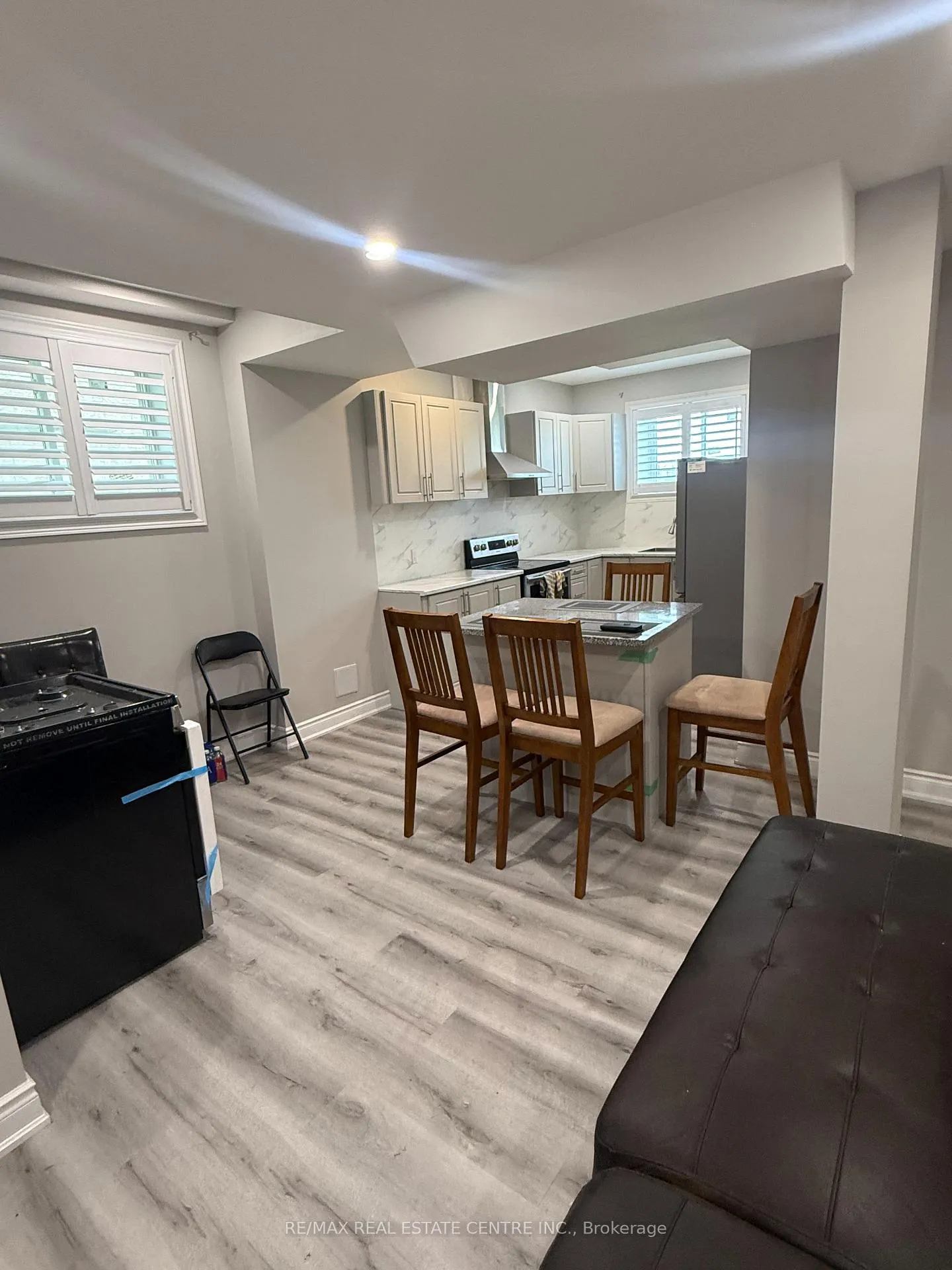 Photo 5 of 33 Todd Crescent, Southgate — HOMEH