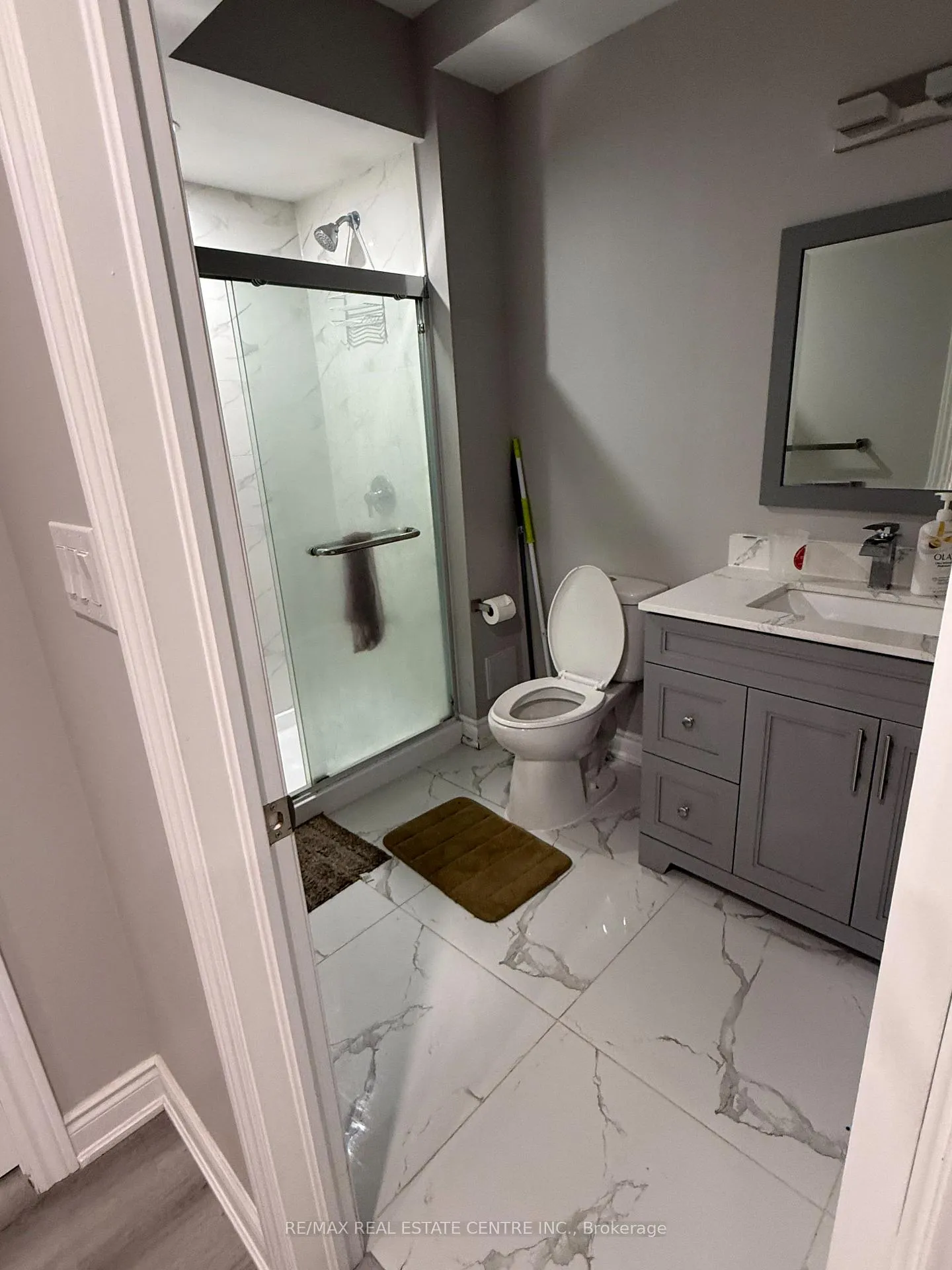 Photo 21 of 33 Todd Crescent, Southgate — HOMEH