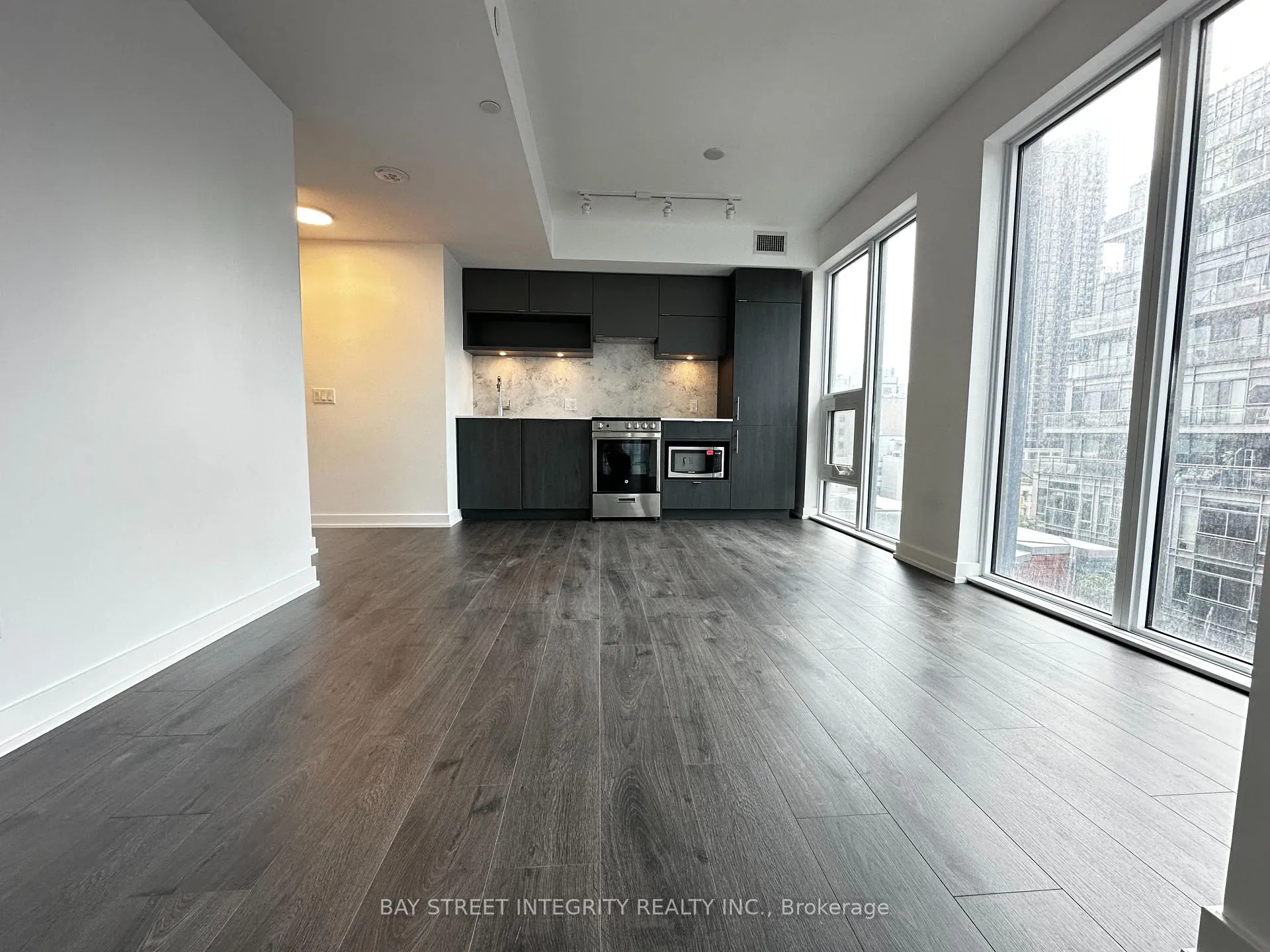 Photo 4 of Unit 709, 100 Queen Street E, Toronto, Church-Yonge Corridor — HOMEH