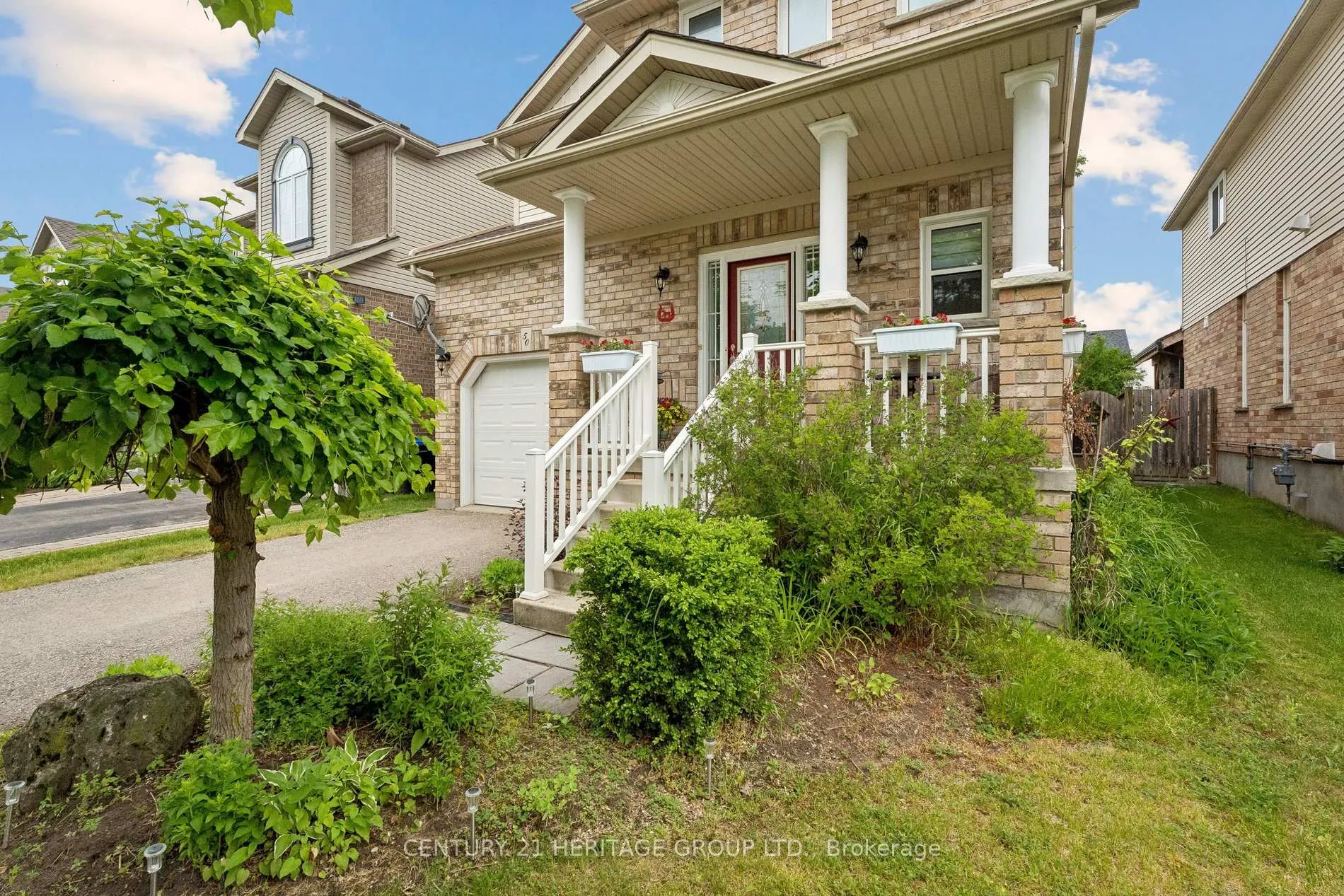 Photo 2 of 50 Wallace Street, New Tecumseth, Alliston — HOMEH
