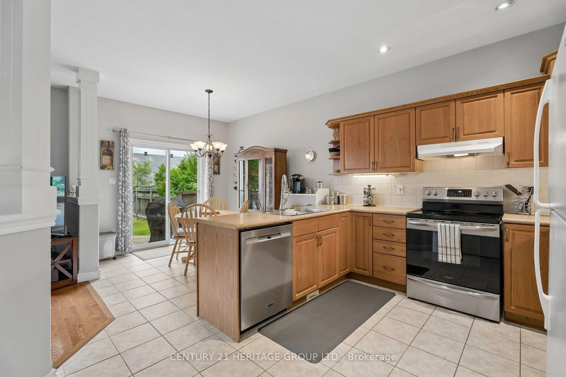 Photo 10 of 50 Wallace Street, New Tecumseth, Alliston — HOMEH