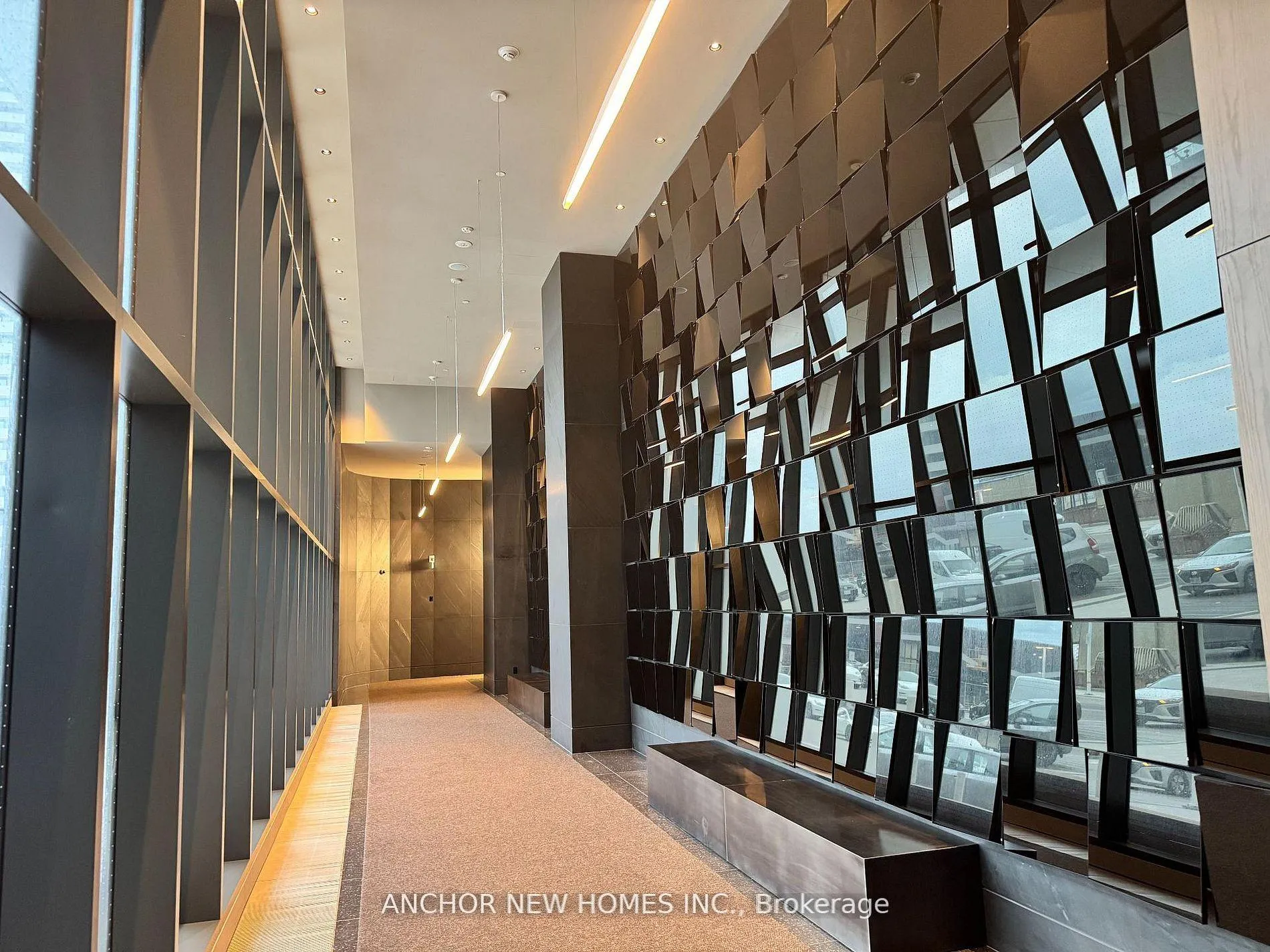 Photo 5 of Unit 4708, 8 Interchange Way, Vaughan, Vaughan Corporate Centre — HOMEH