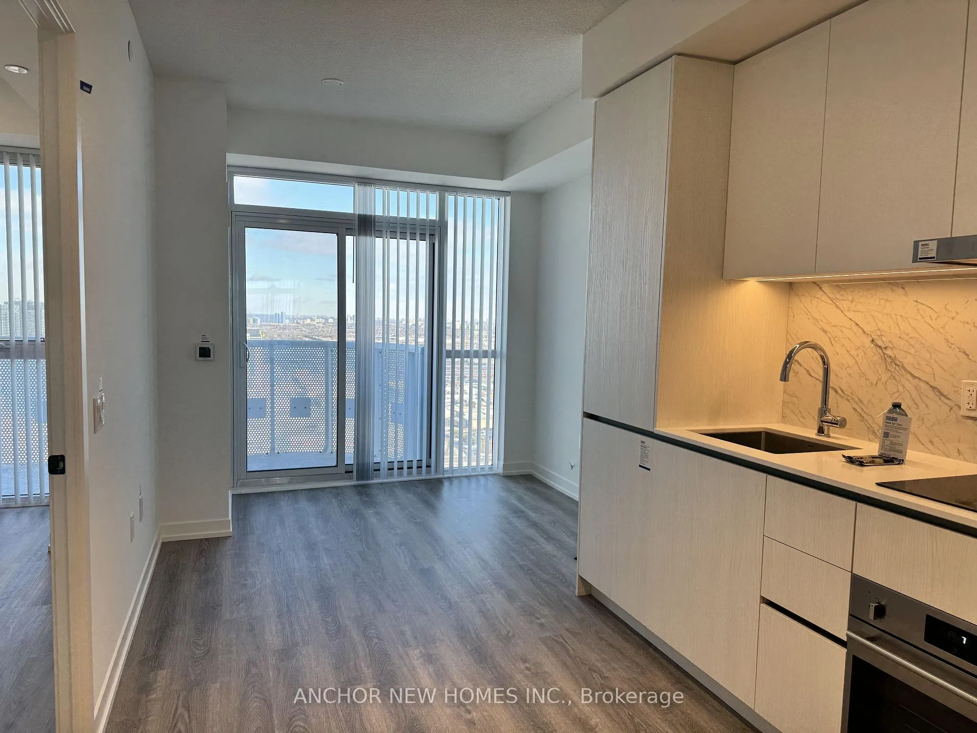 Photo 7 of Unit 4708, 8 Interchange Way, Vaughan, Vaughan Corporate Centre — HOMEH