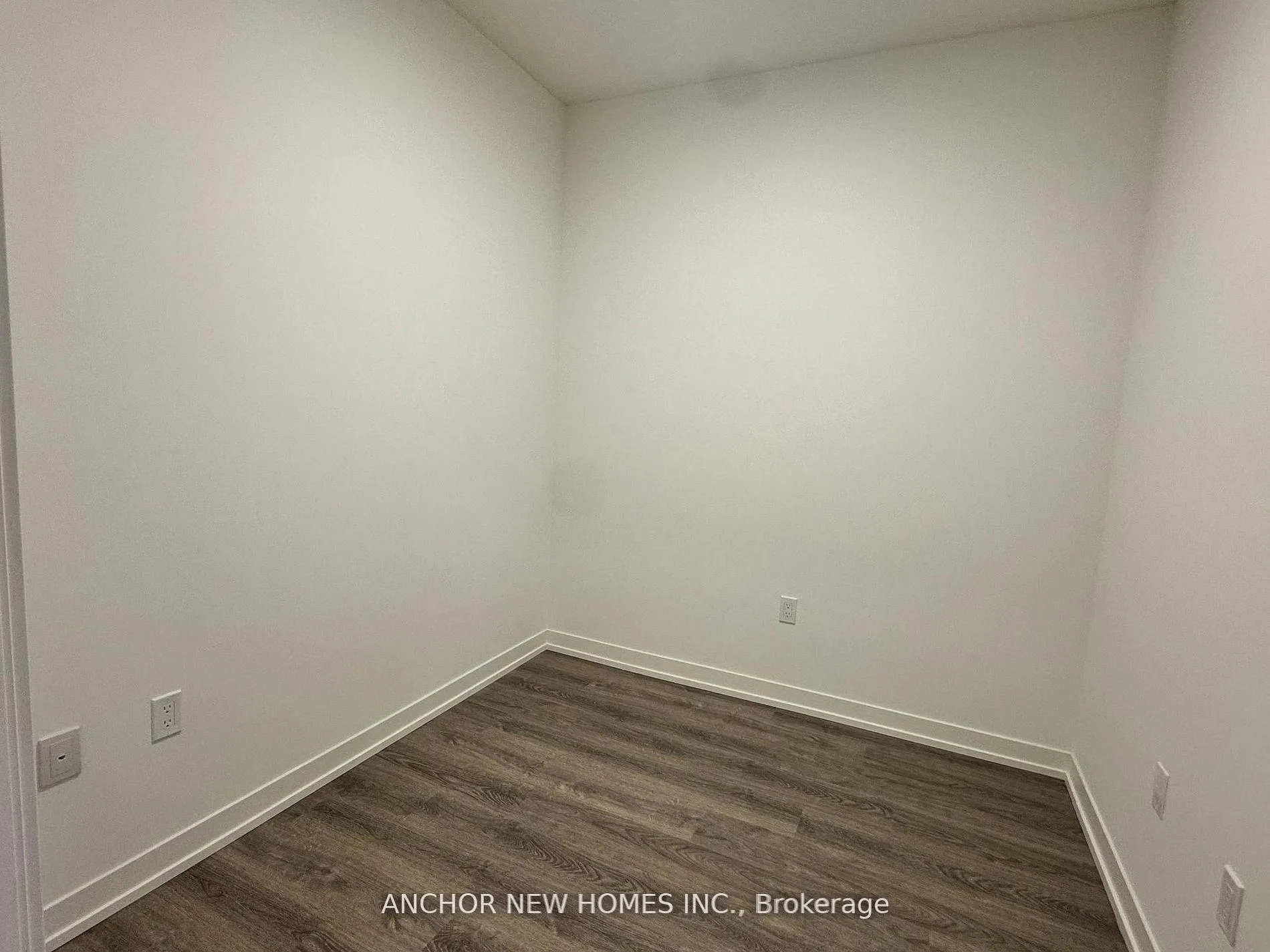 Photo 13 of Unit 4708, 8 Interchange Way, Vaughan, Vaughan Corporate Centre — HOMEH