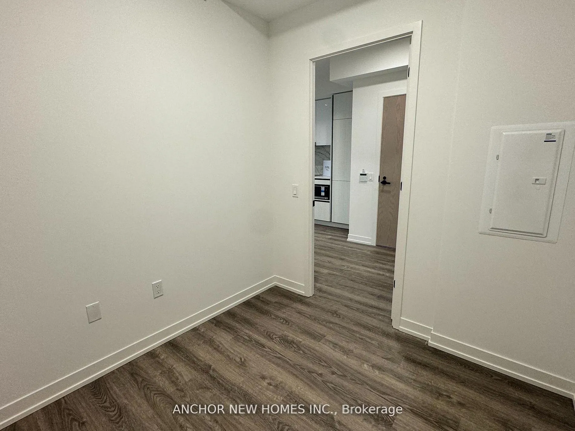 Photo 14 of Unit 4708, 8 Interchange Way, Vaughan, Vaughan Corporate Centre — HOMEH