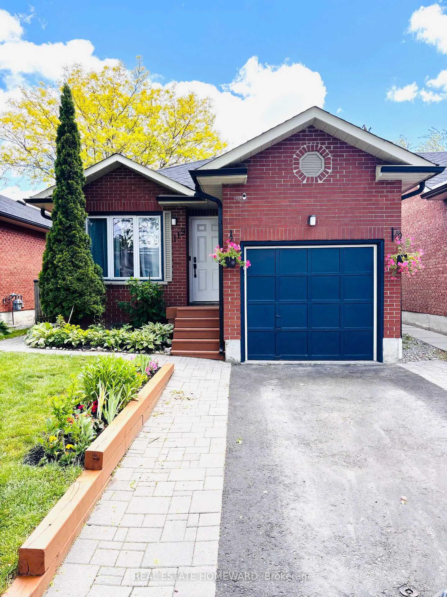 Photo 1 of 119 Ribblesdale Drive, Whitby, Pringle Creek — HOMEH