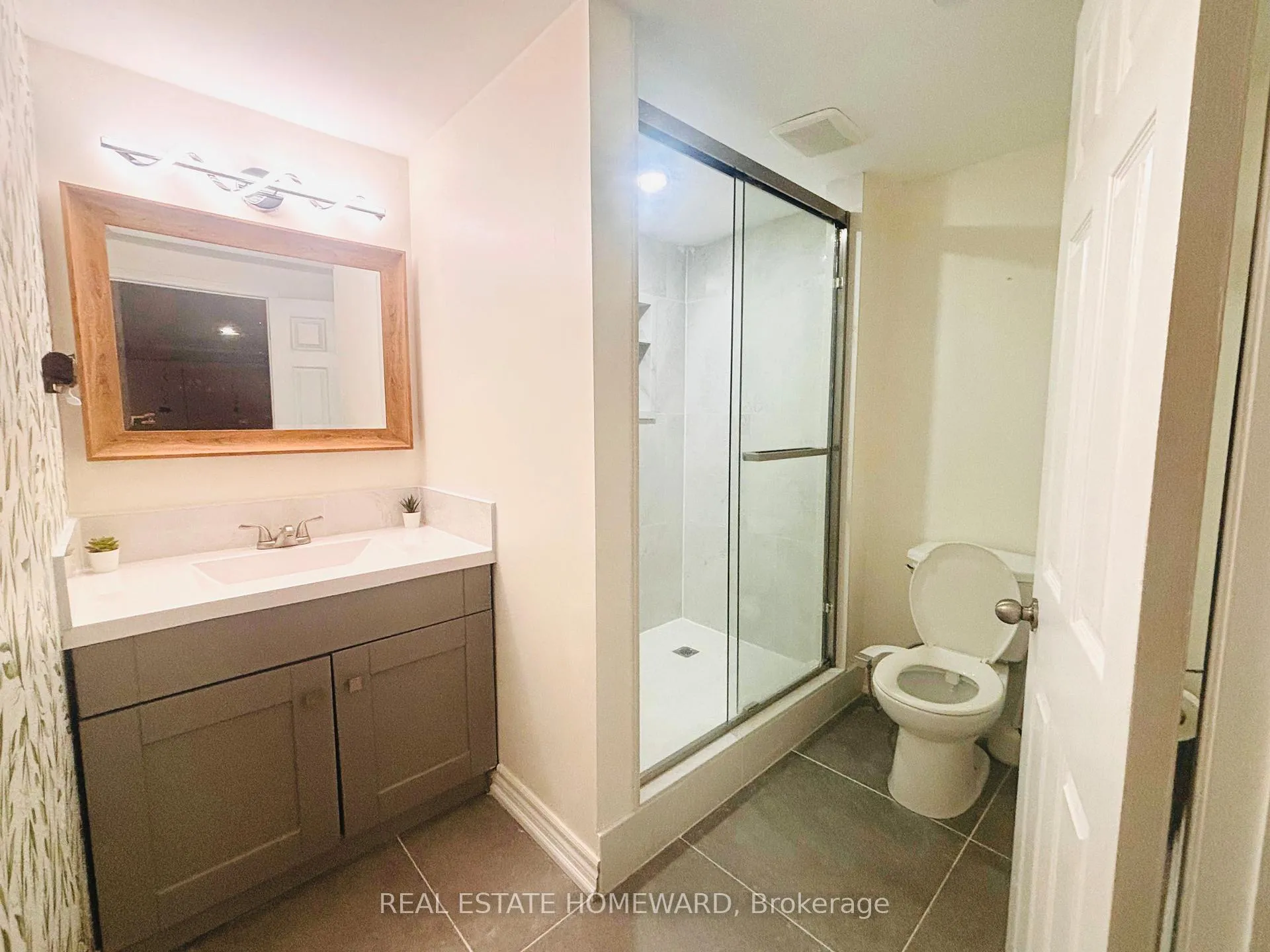 Photo 15 of 119 Ribblesdale Drive, Whitby, Pringle Creek — HOMEH