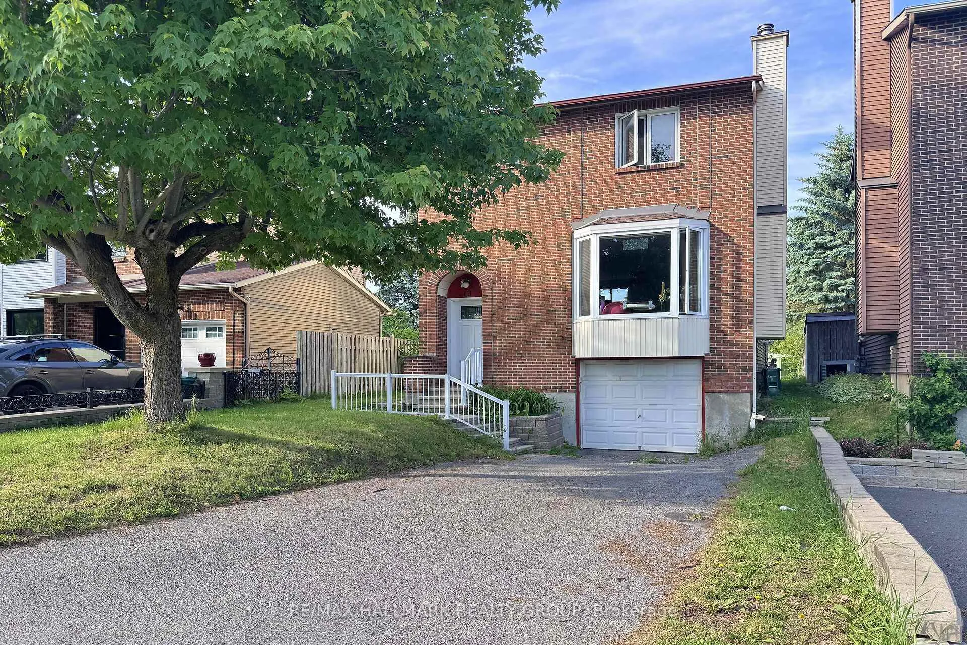 Photo 1 of 13 Coolspring Crescent, Ottawa, Borden Farm/Stewart Farm/Carleton Heights/Parkwood Hills — HOMEH