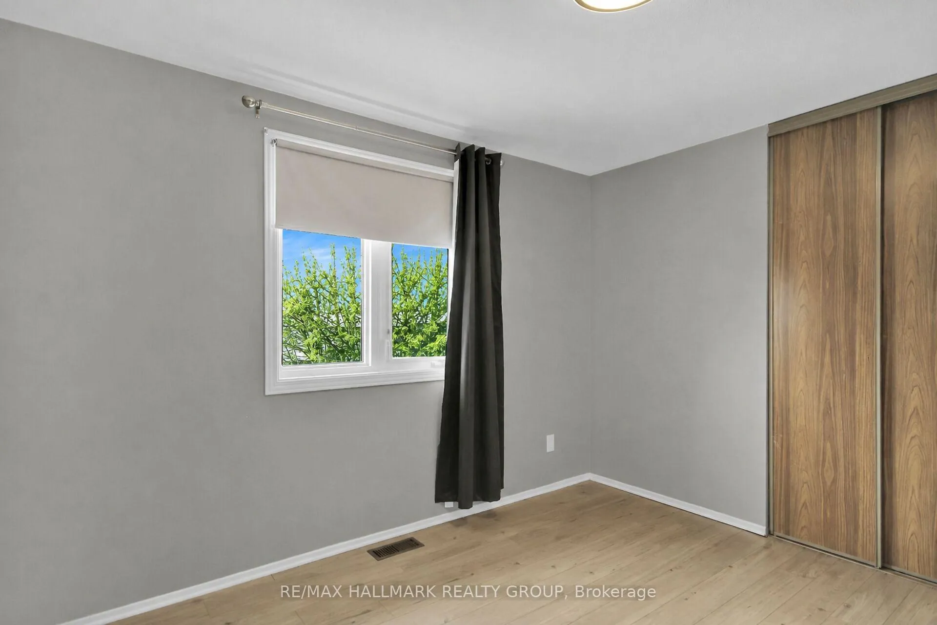 Photo 18 of 13 Coolspring Crescent, Ottawa, Borden Farm/Stewart Farm/Carleton Heights/Parkwood Hills — HOMEH