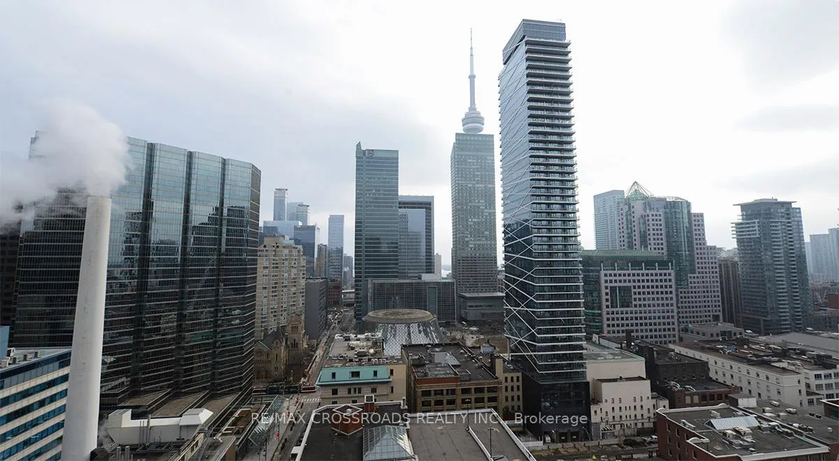 Photo 8 of Unit 2109, 126 Simcoe Street, Toronto, Waterfront Communities — HOMEH