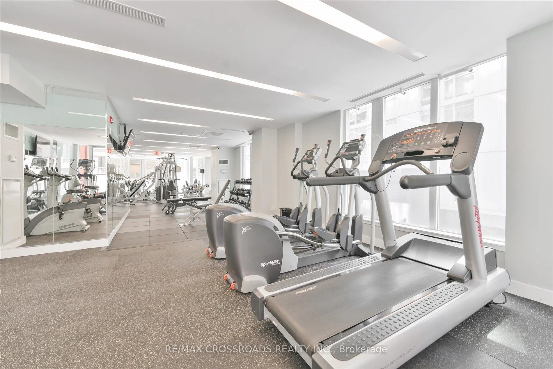 Photo 13 of Unit 2109, 126 Simcoe Street, Toronto, Waterfront Communities — HOMEH