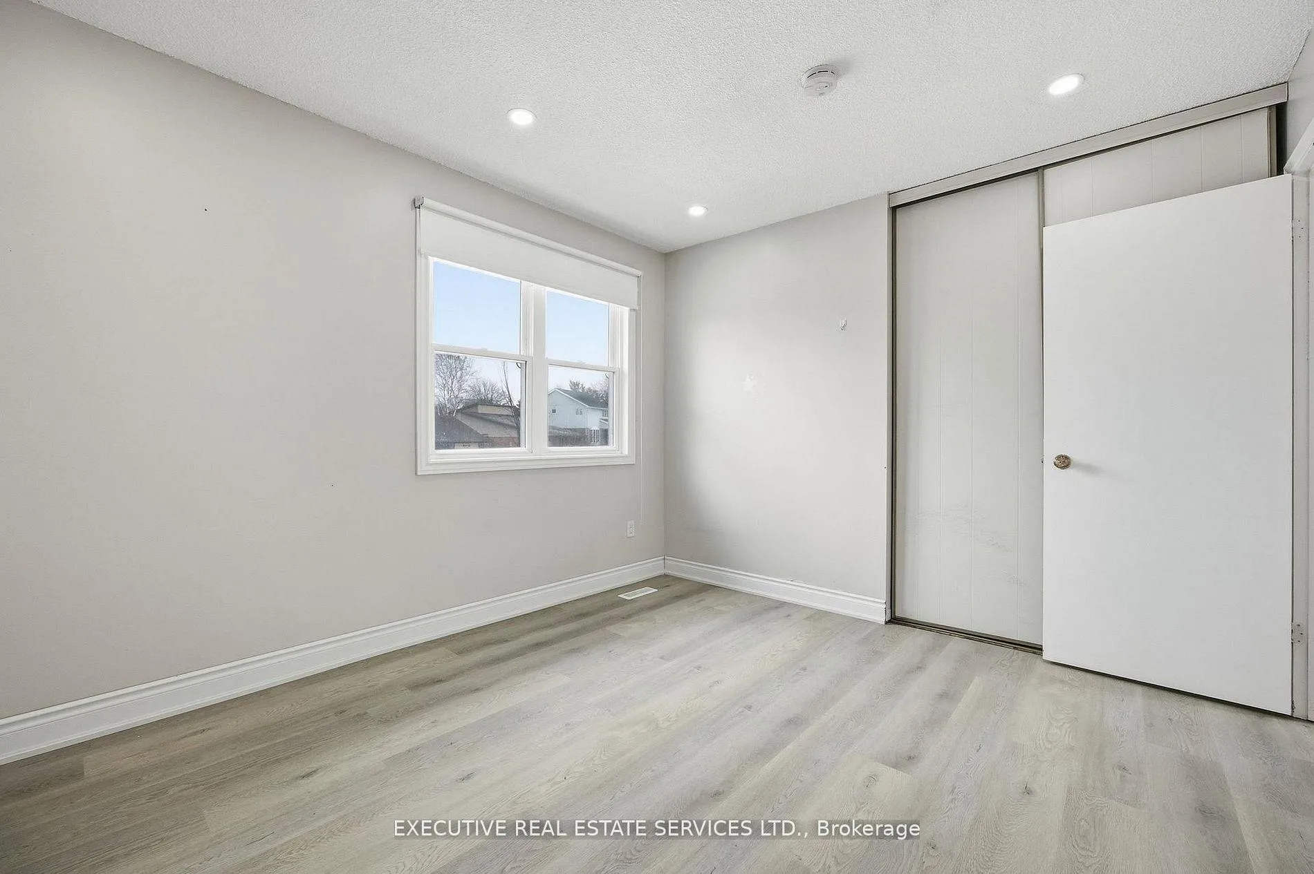 Photo 16 of 69 Lorraine Crescent, Brampton, Westgate — HOMEH