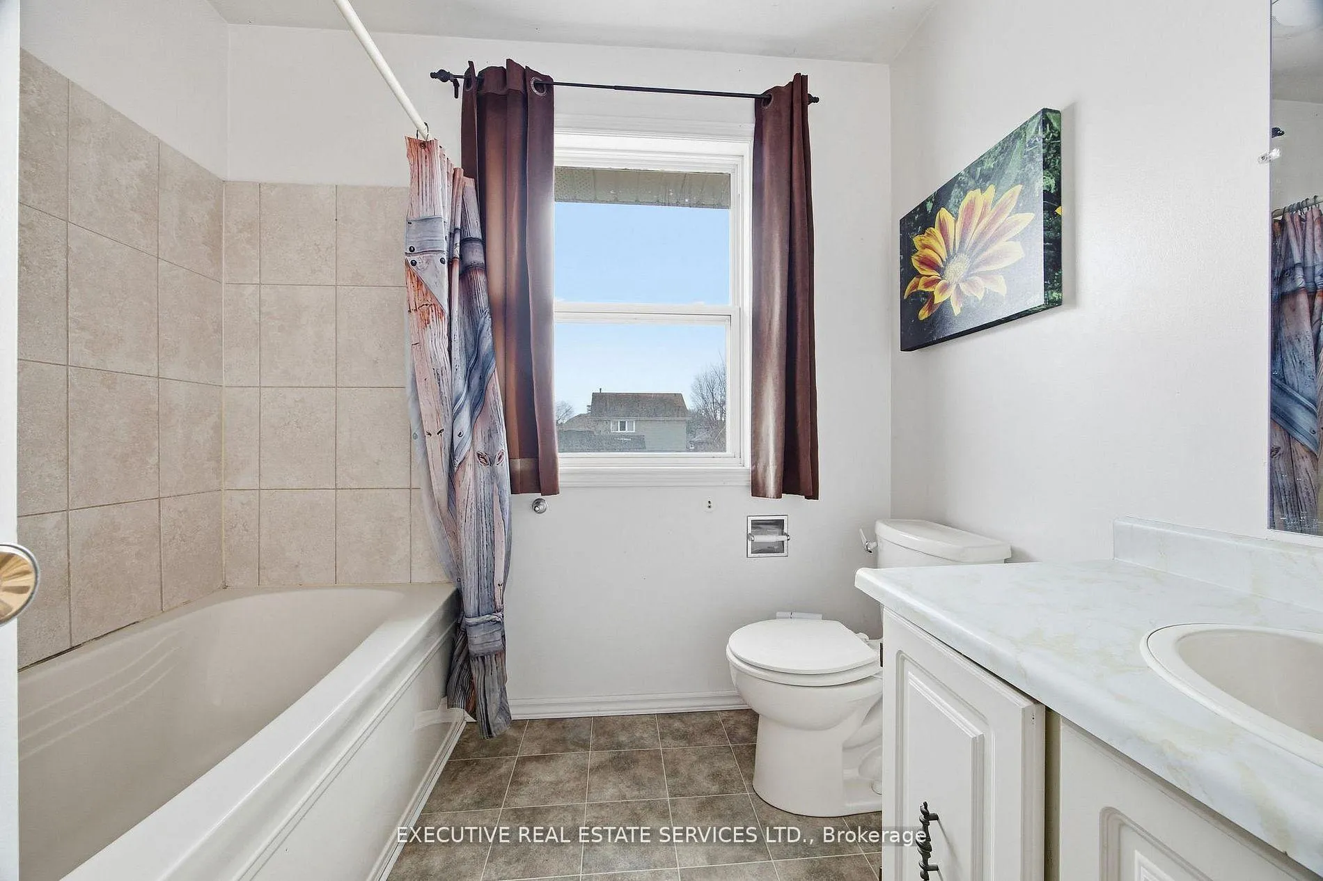Photo 19 of 69 Lorraine Crescent, Brampton, Westgate — HOMEH