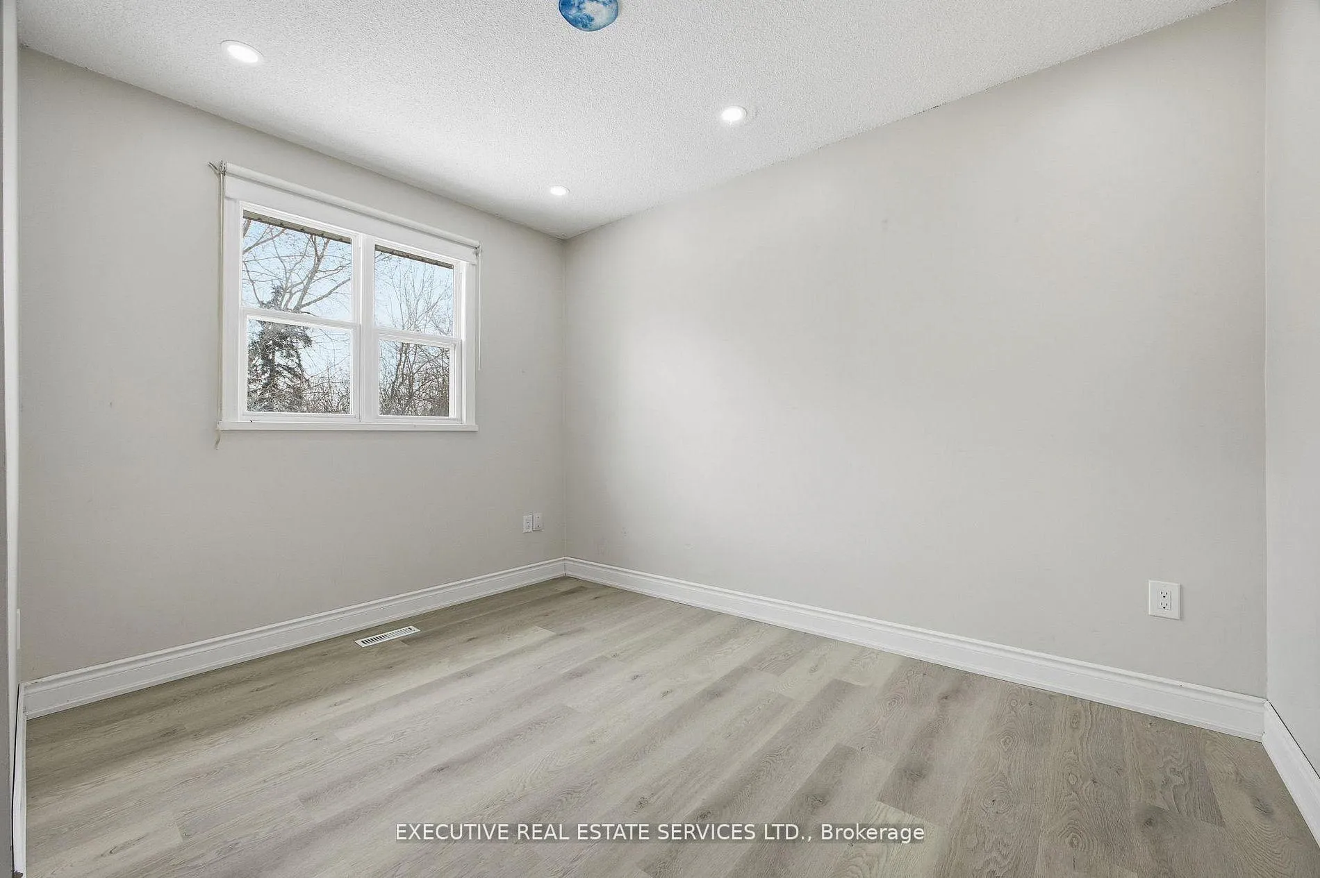 Photo 31 of 69 Lorraine Crescent, Brampton, Westgate — HOMEH