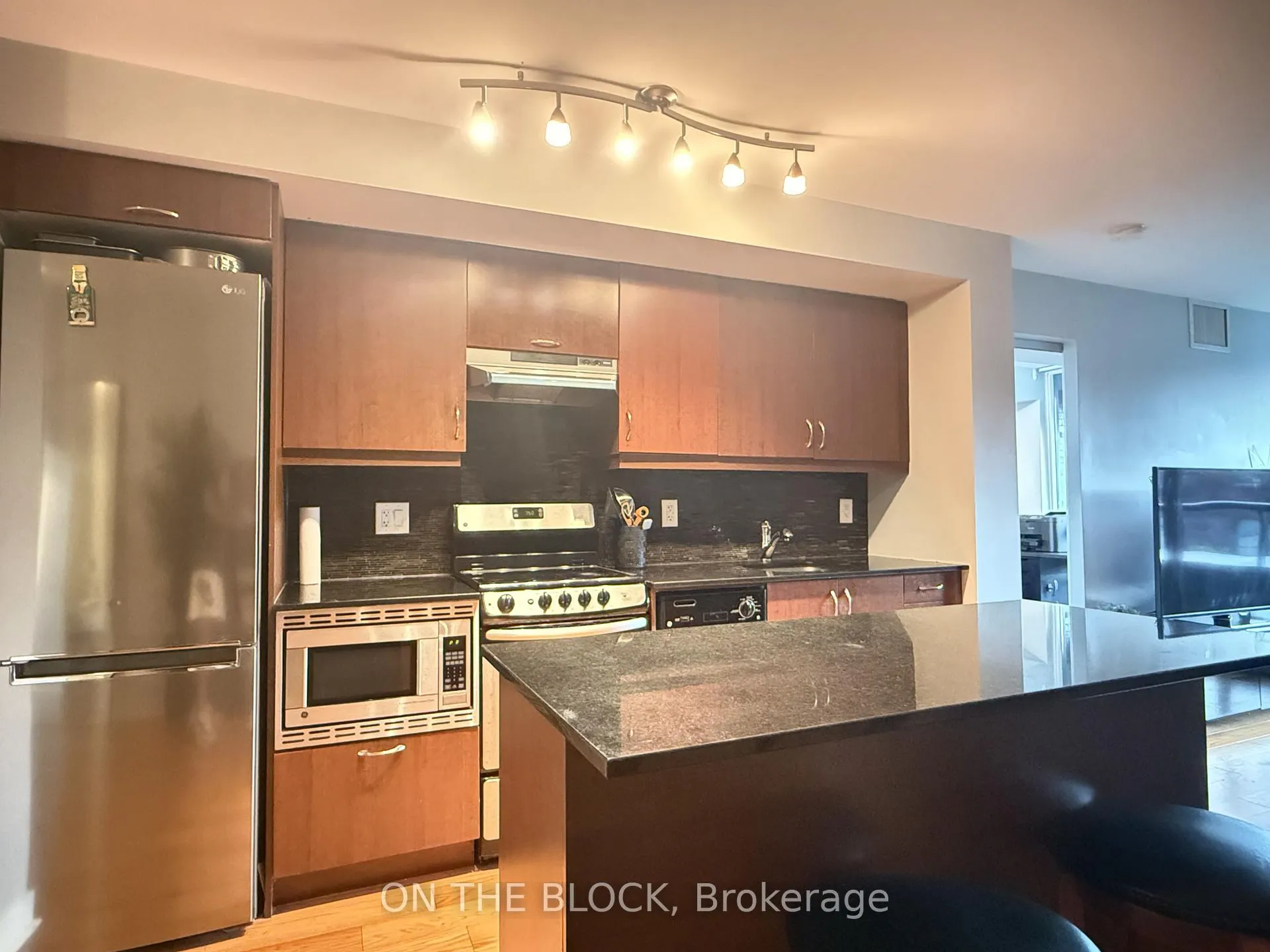 Photo 15 of Unit 313, 320 Richmond Street E, Toronto, Moss Park — HOMEH