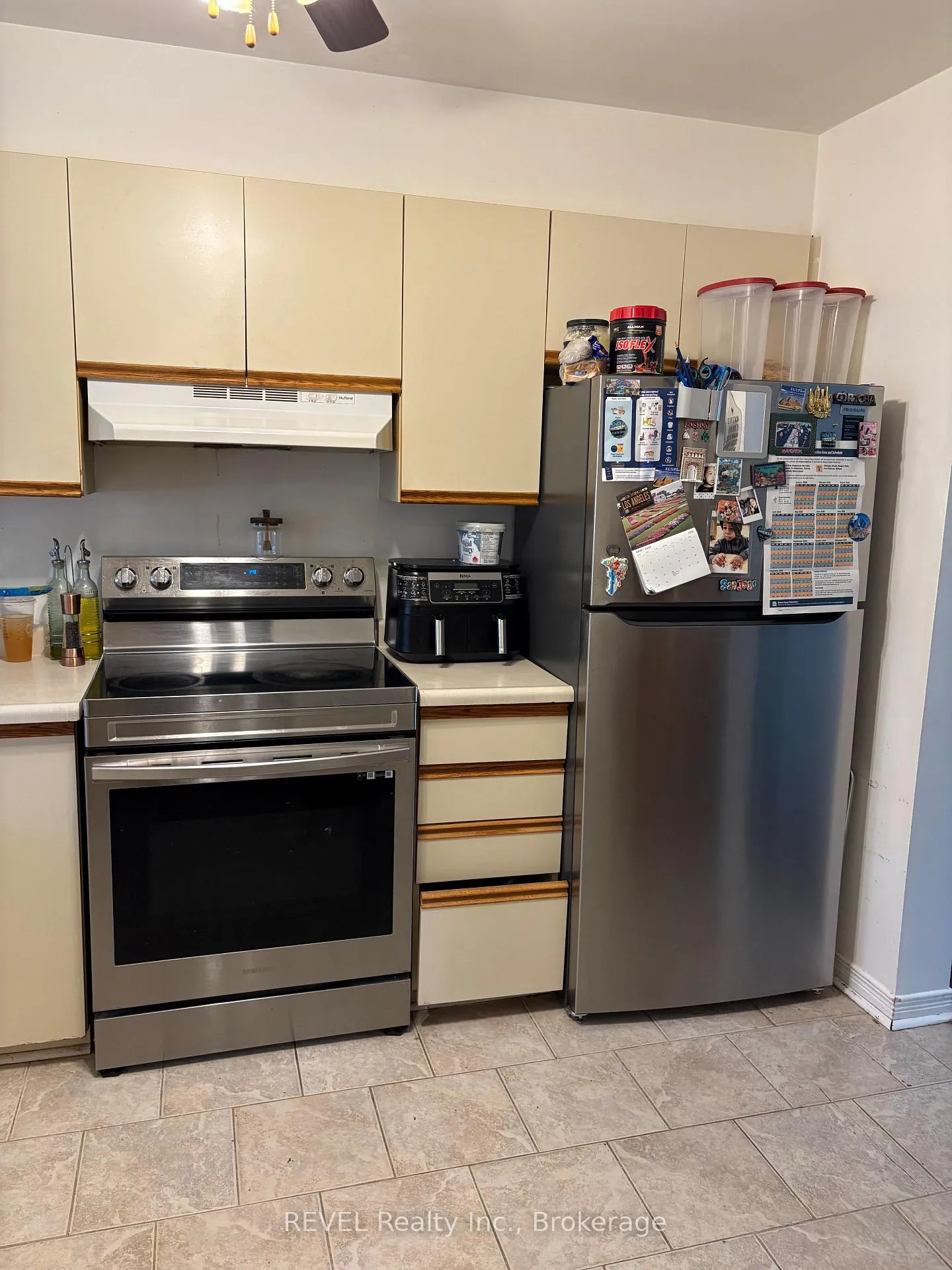 Photo 2 of Unit 74, 65 Dorchester Boulevard, St. Catharines, Carlton/Bunting — HOMEH