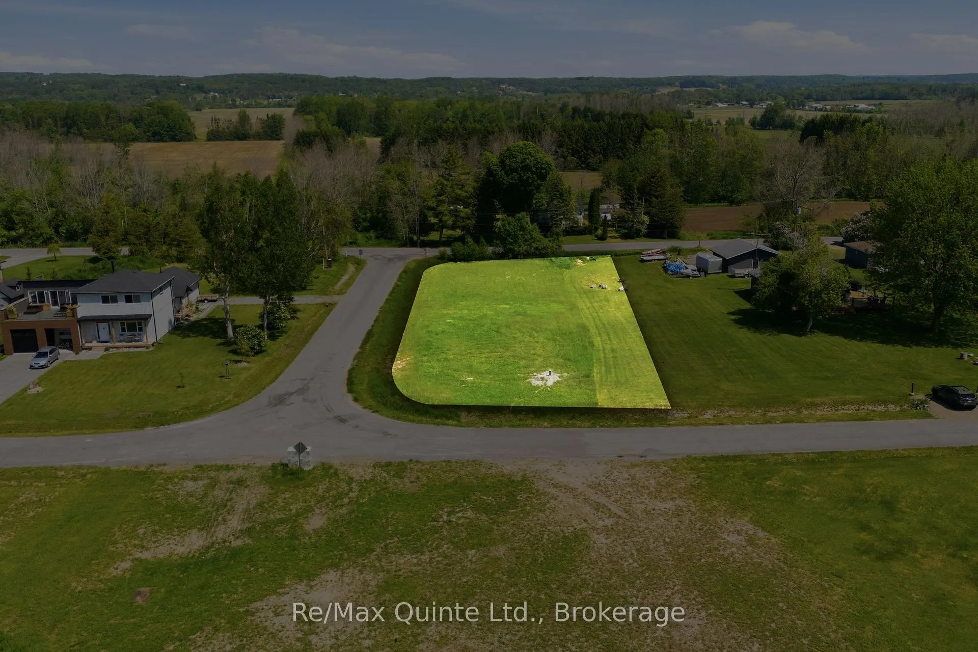 Photo 3 of 70 Greenway Circle, Brighton, Rural Brighton — HOMEH