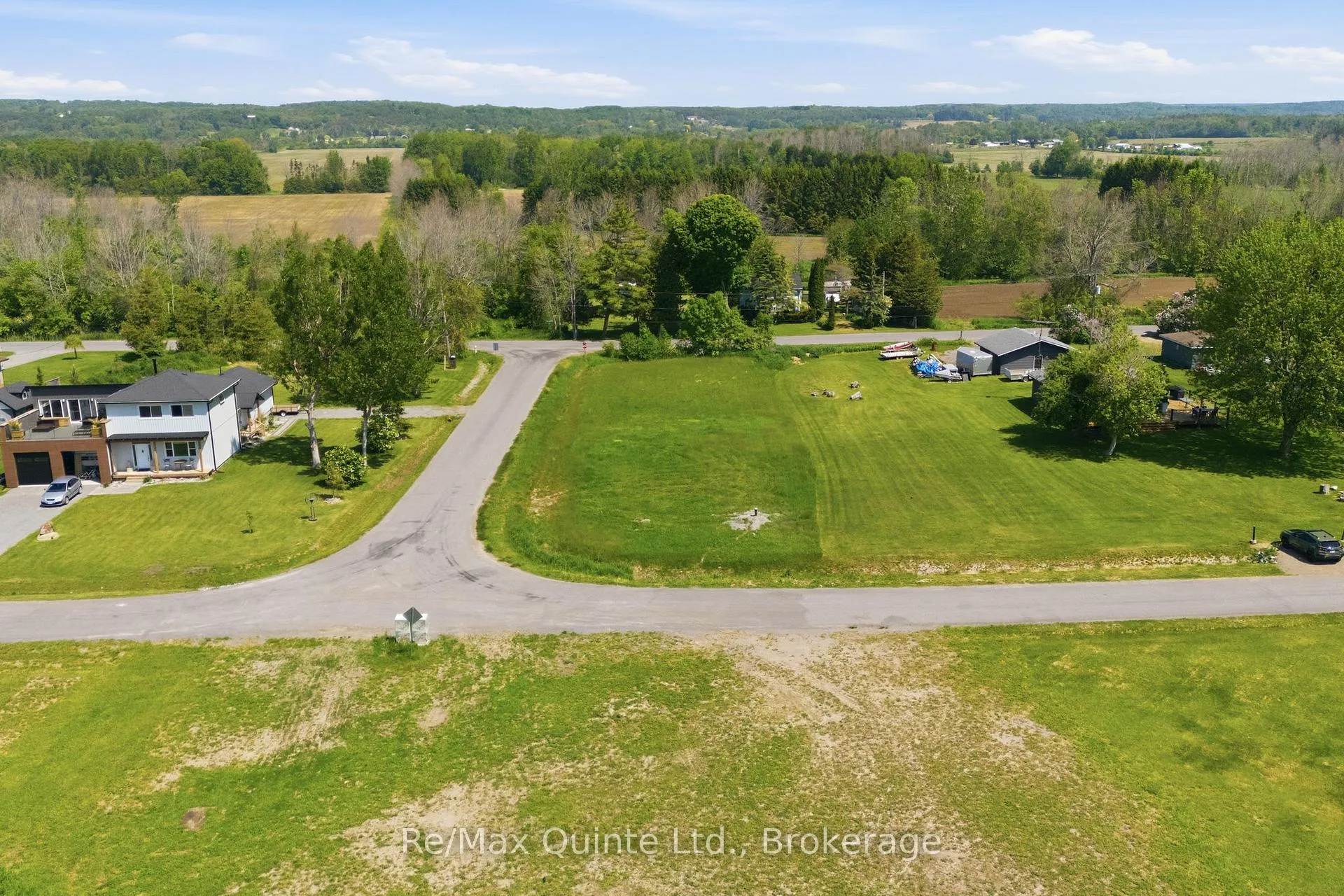 Photo 4 of 70 Greenway Circle, Brighton, Rural Brighton — HOMEH