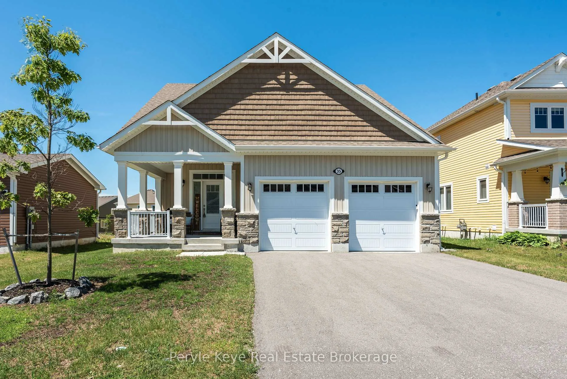 Photo 3 of 35 Stother Crescent, Bracebridge, Macaulay — HOMEH