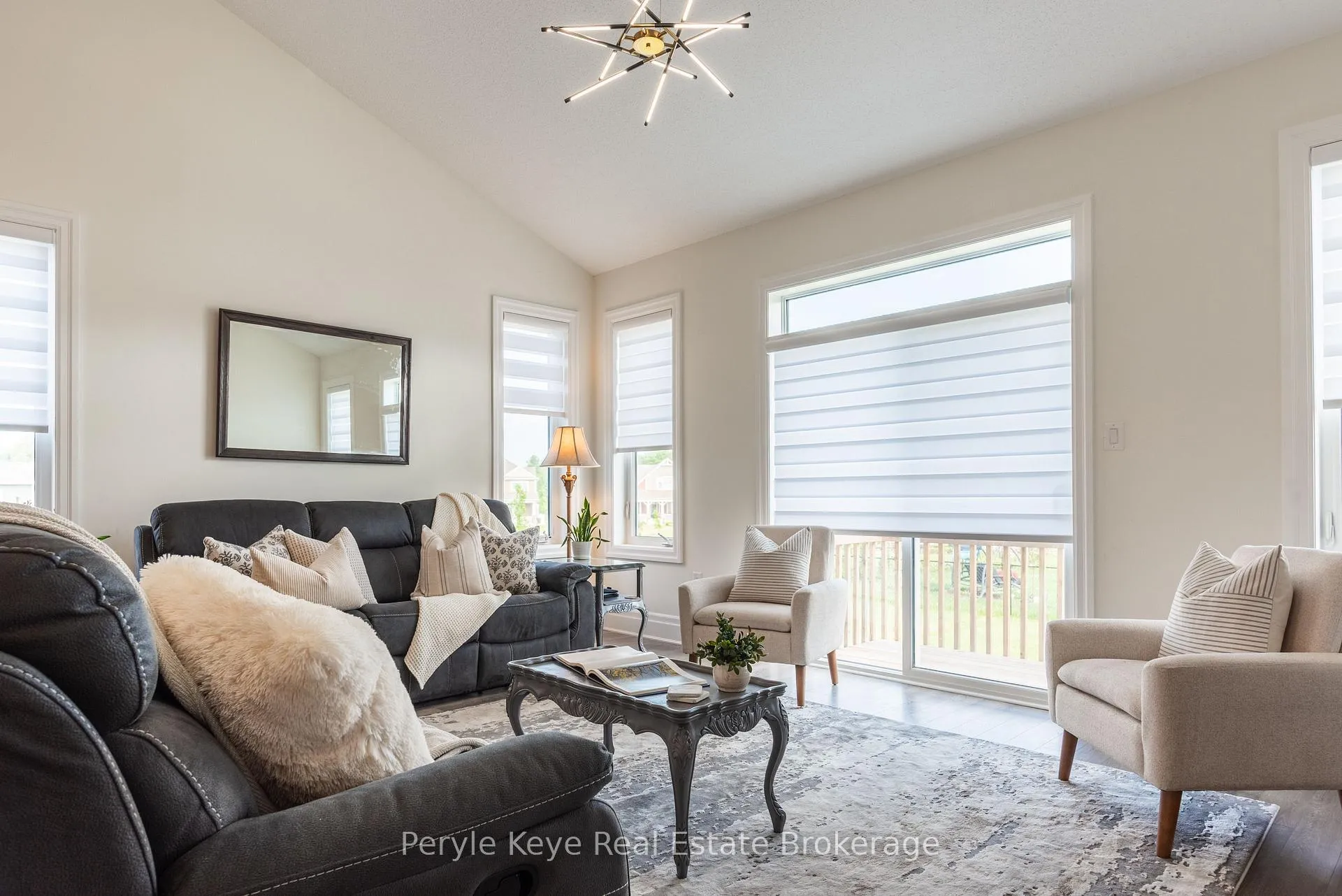 Photo 9 of 35 Stother Crescent, Bracebridge, Macaulay — HOMEH
