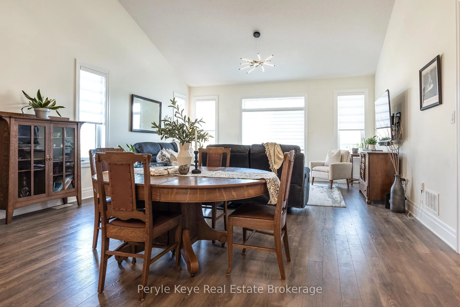 Photo 13 of 35 Stother Crescent, Bracebridge, Macaulay — HOMEH