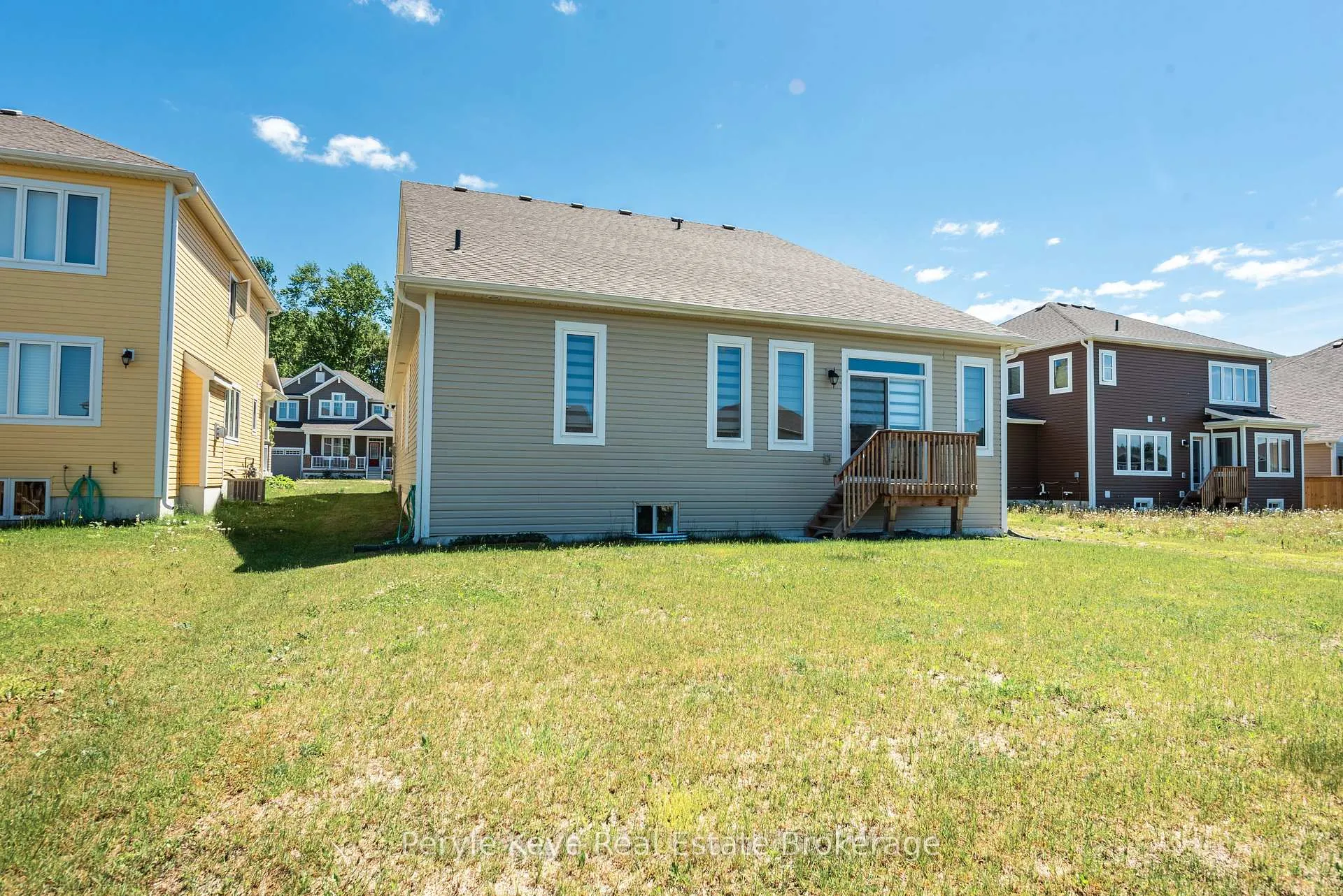 Photo 39 of 35 Stother Crescent, Bracebridge, Macaulay — HOMEH