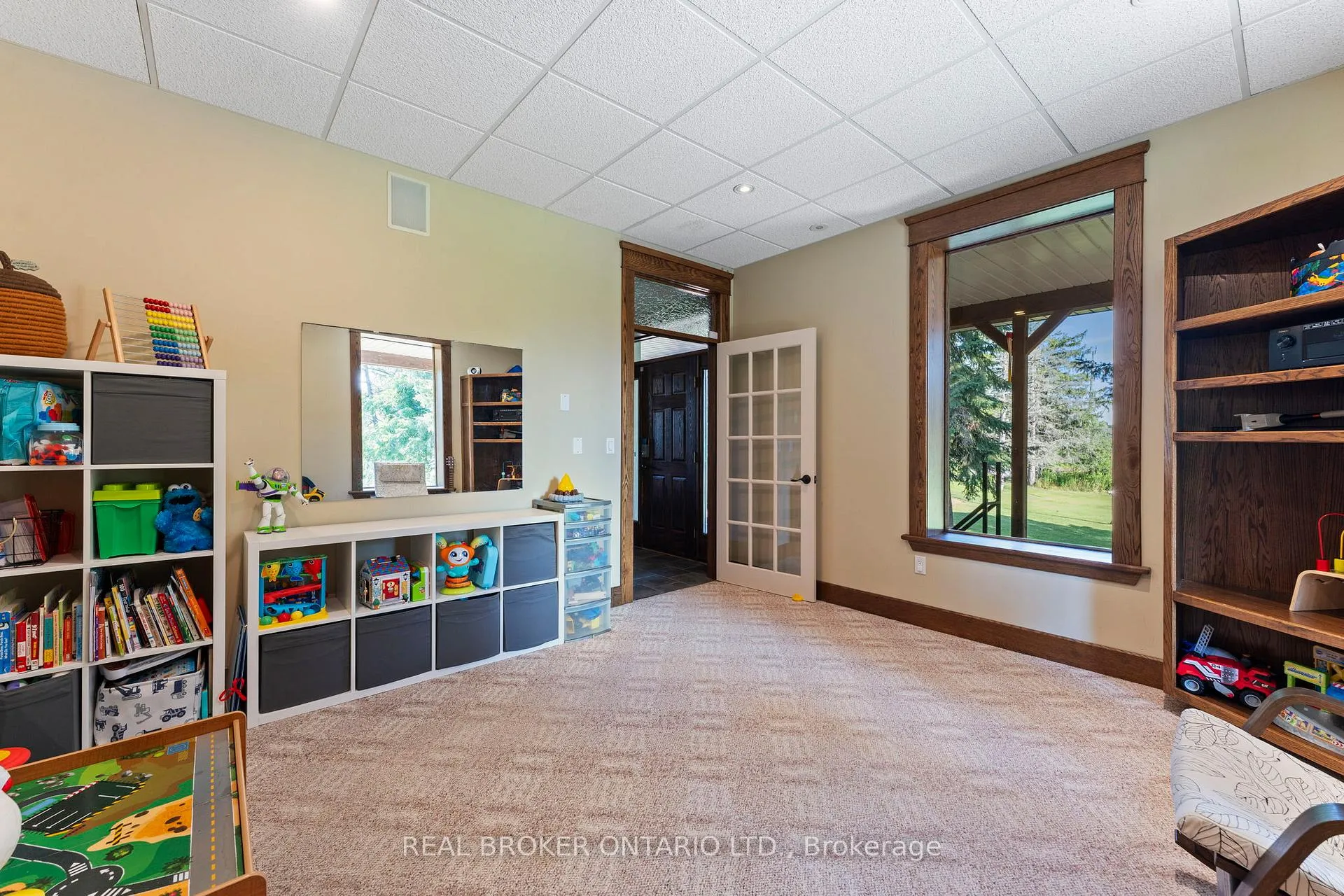 Photo 9 of 182 Governors Road E, Brant, Paris — HOMEH
