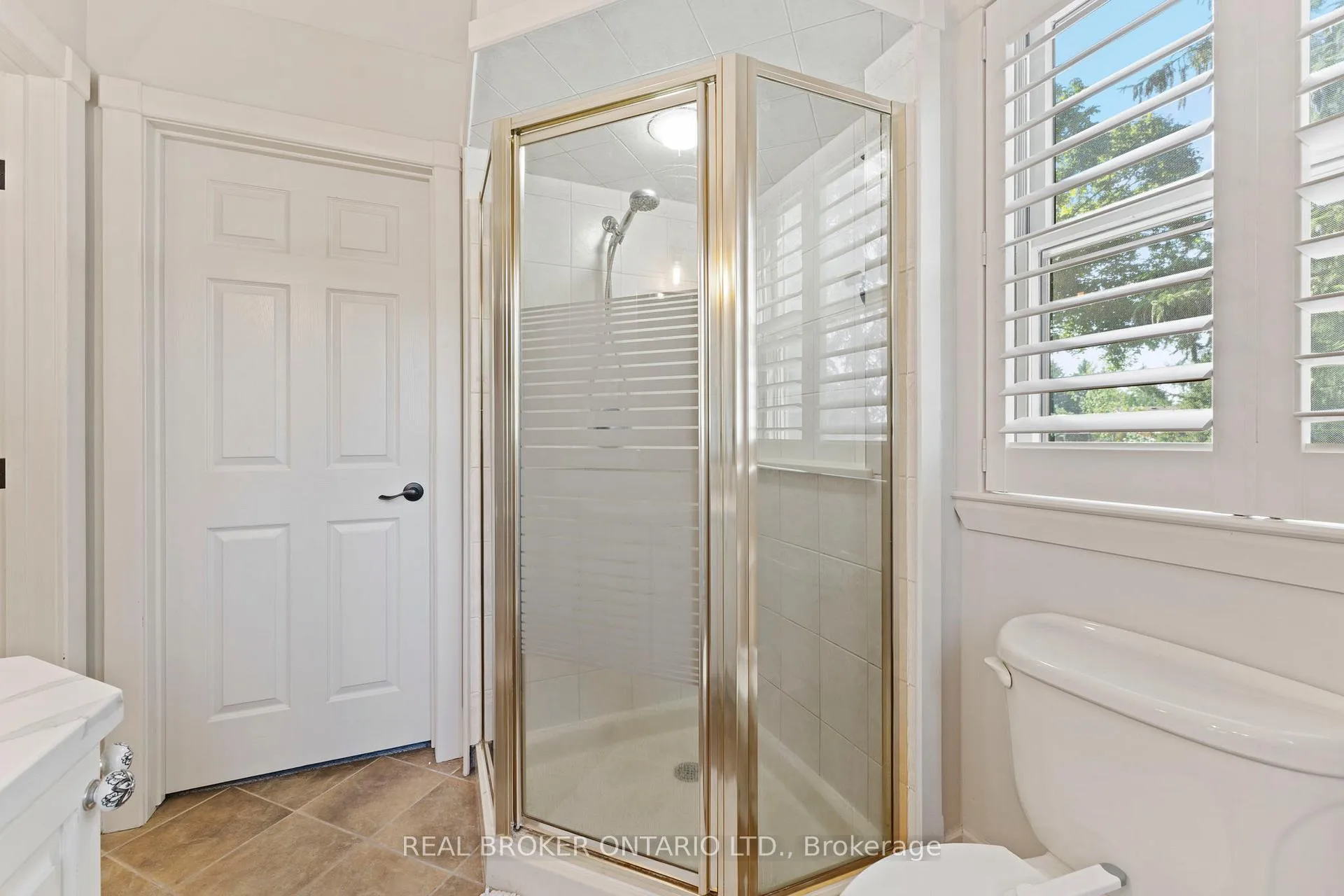 Photo 15 of 182 Governors Road E, Brant, Paris — HOMEH