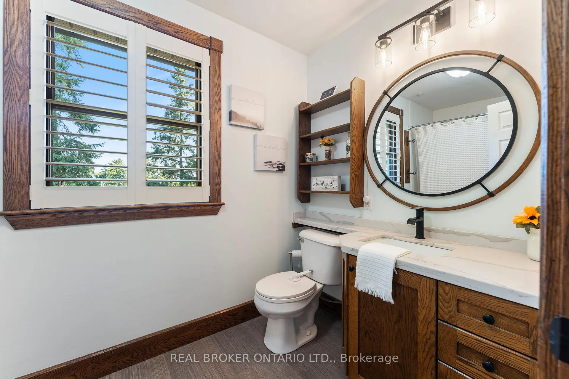 Photo 20 of 182 Governors Road E, Brant, Paris — HOMEH