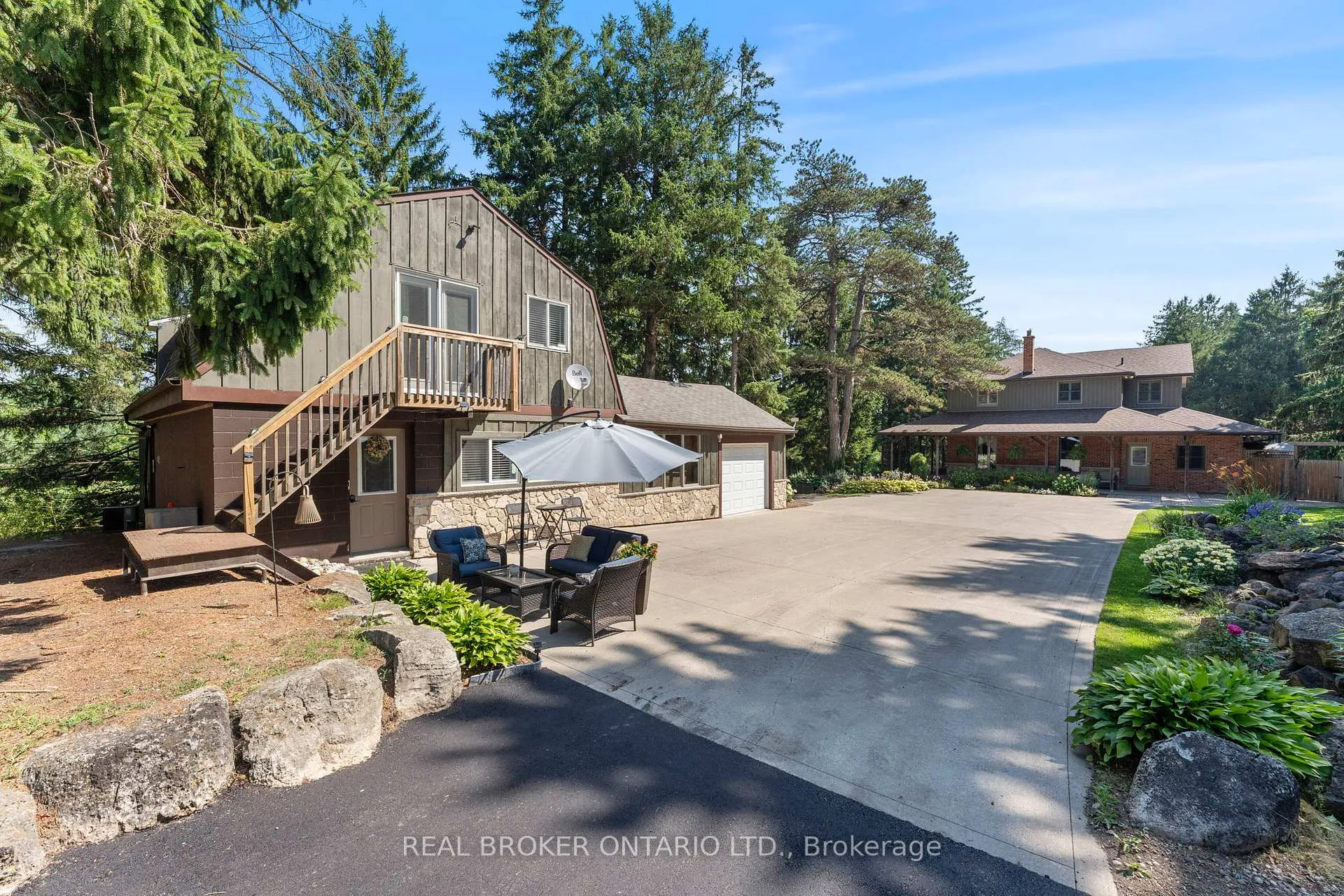 Photo 24 of 182 Governors Road E, Brant, Paris — HOMEH
