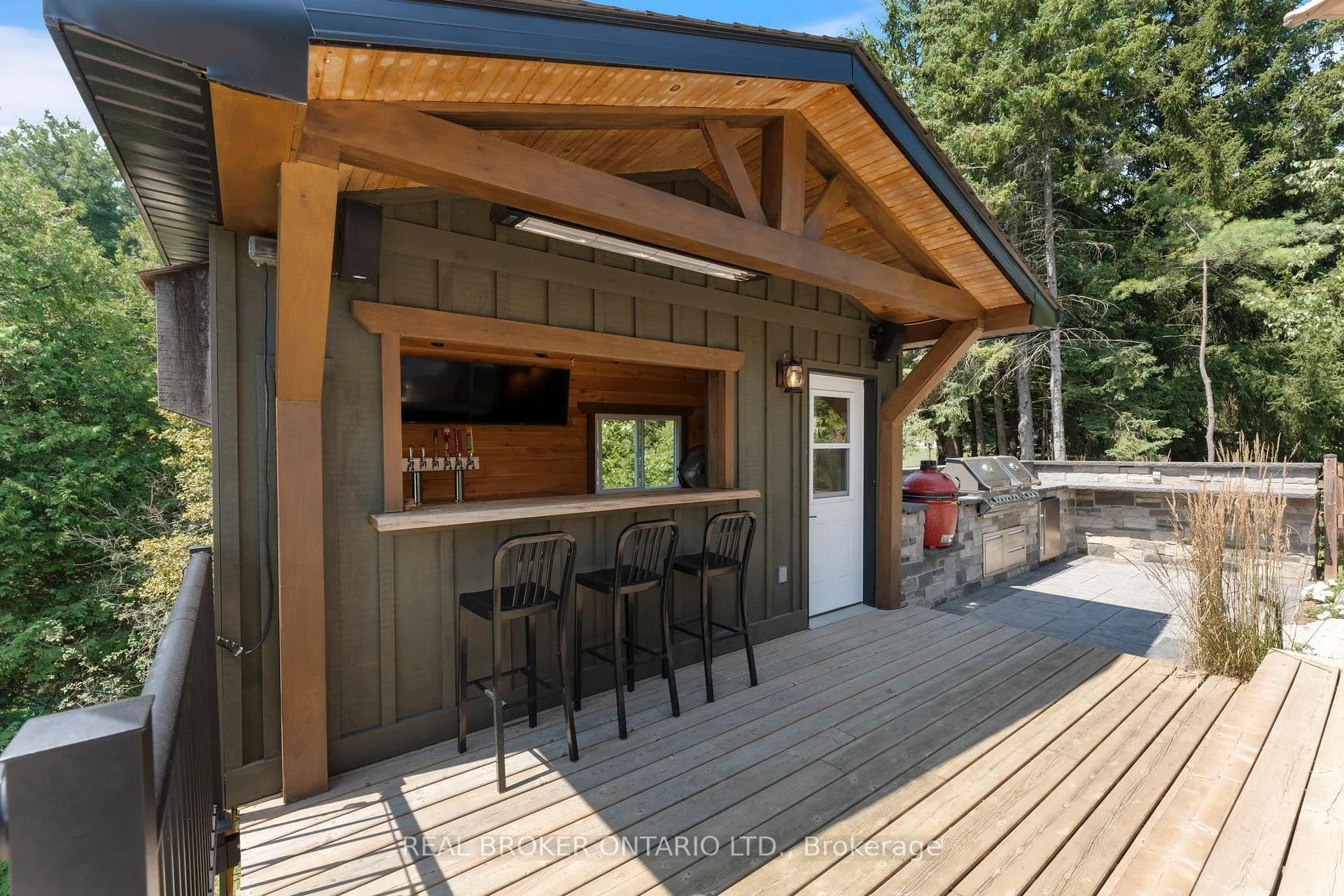 Photo 40 of 182 Governors Road E, Brant, Paris — HOMEH