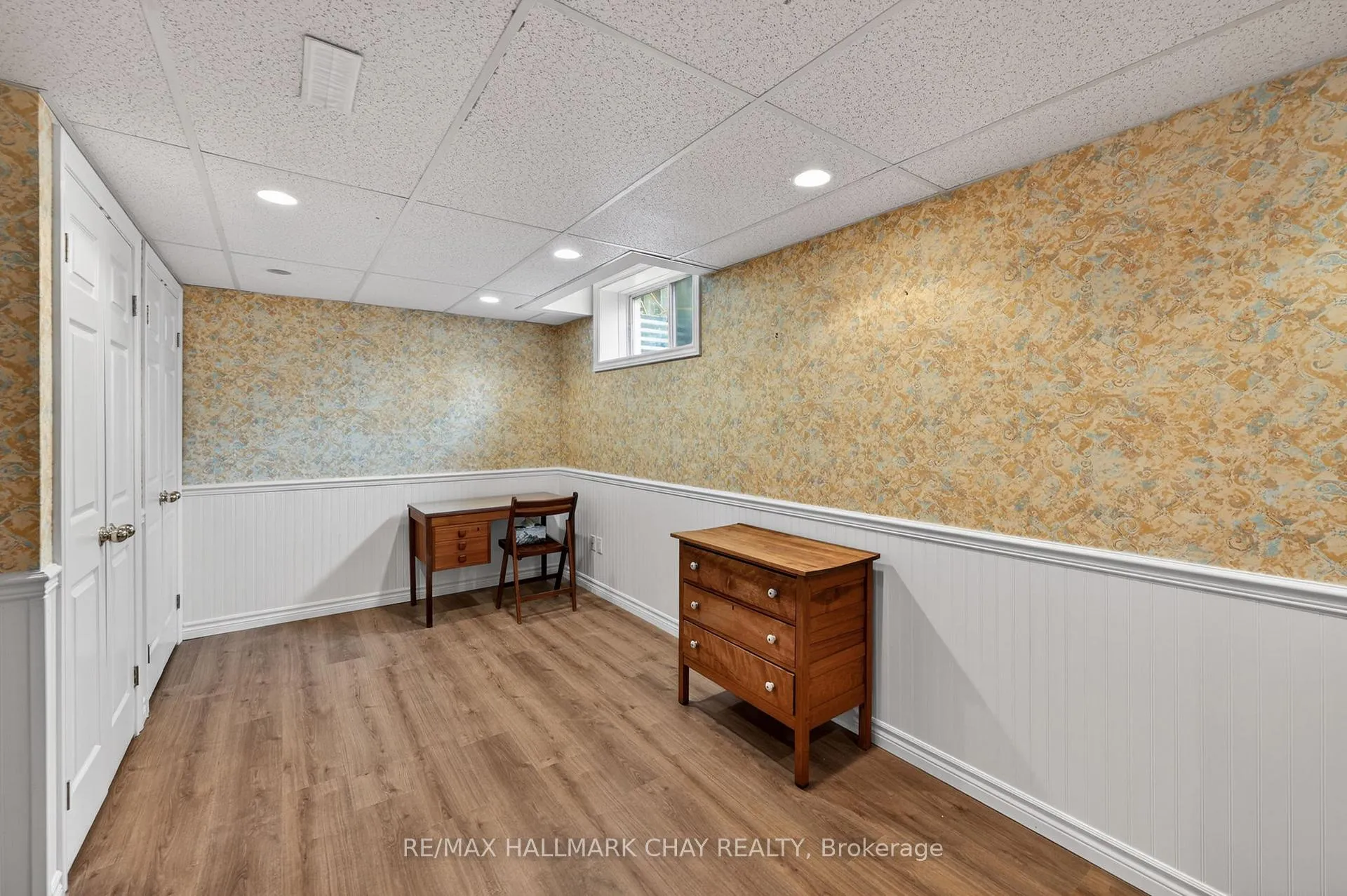 Photo 17 of 147 Bruce Crescent, Barrie, Bayshore — HOMEH
