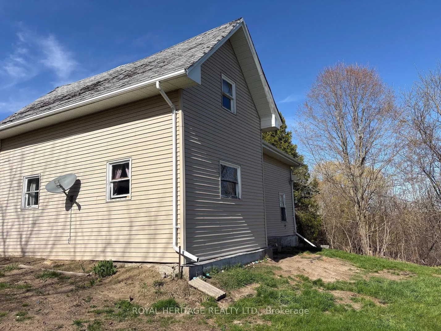 Front of 322 Dingman Road