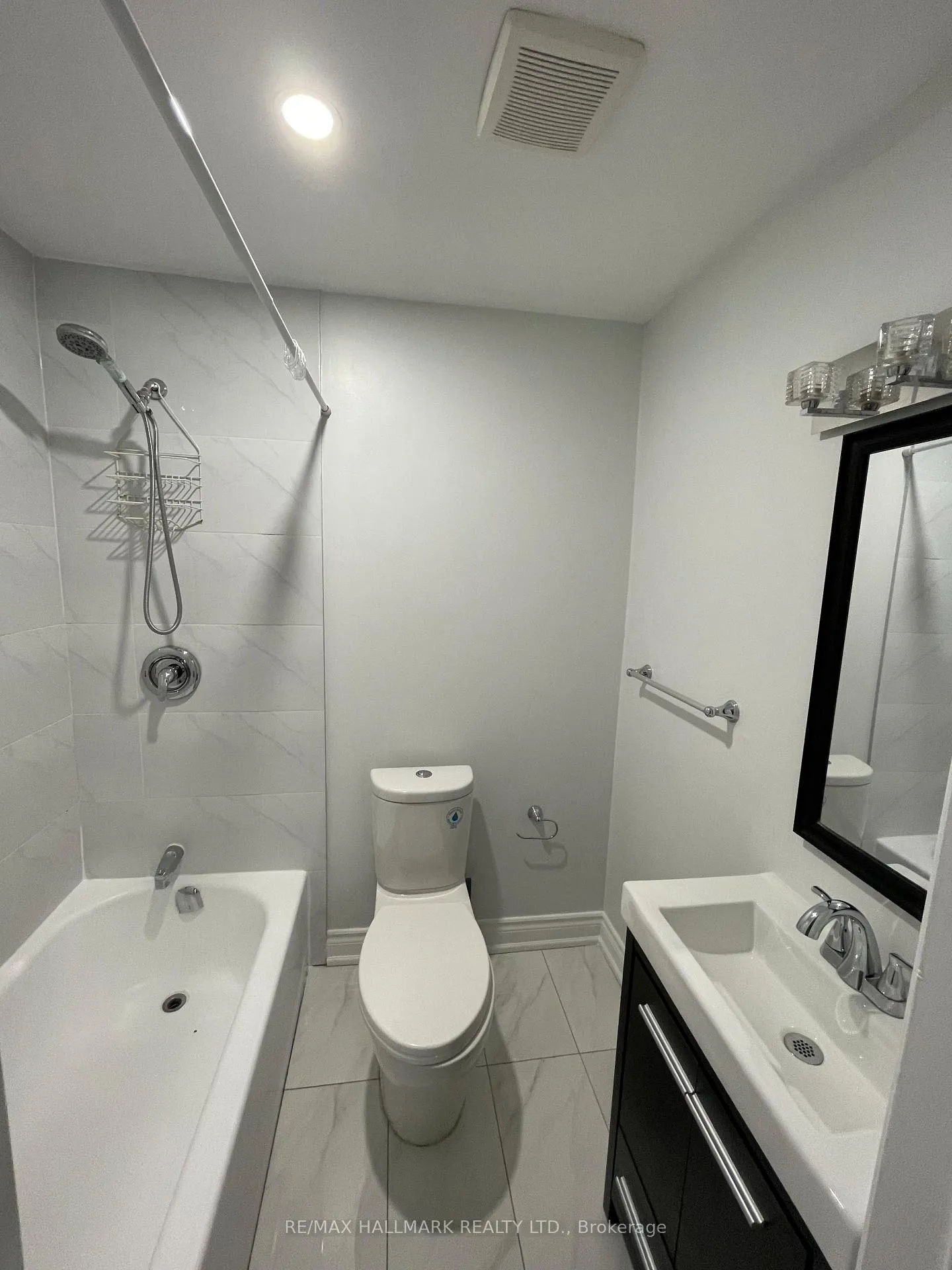 Photo 18 of 414 Dundas Street E, Toronto, Moss Park — HOMEH