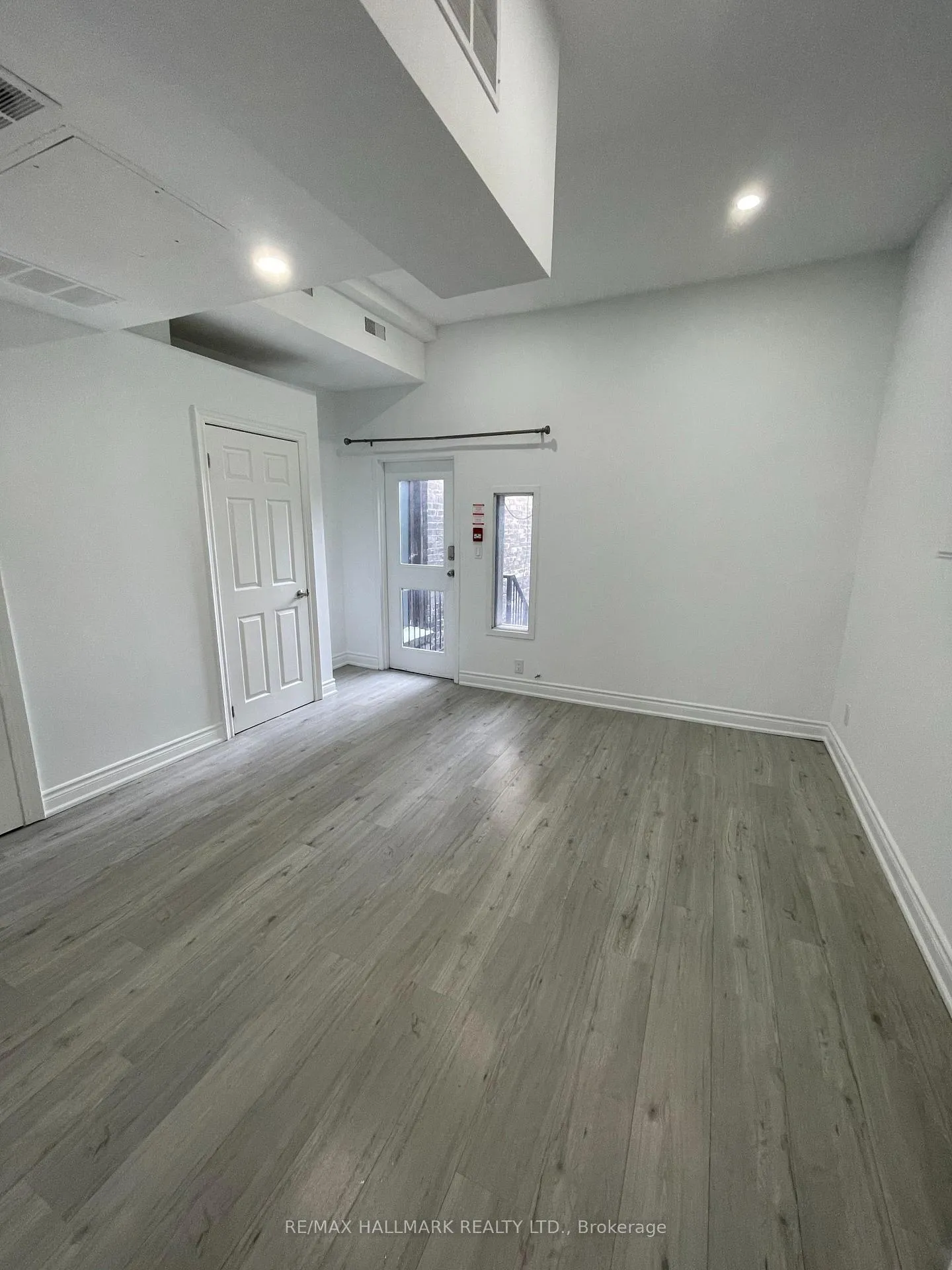 Photo 30 of 414 Dundas Street E, Toronto, Moss Park — HOMEH