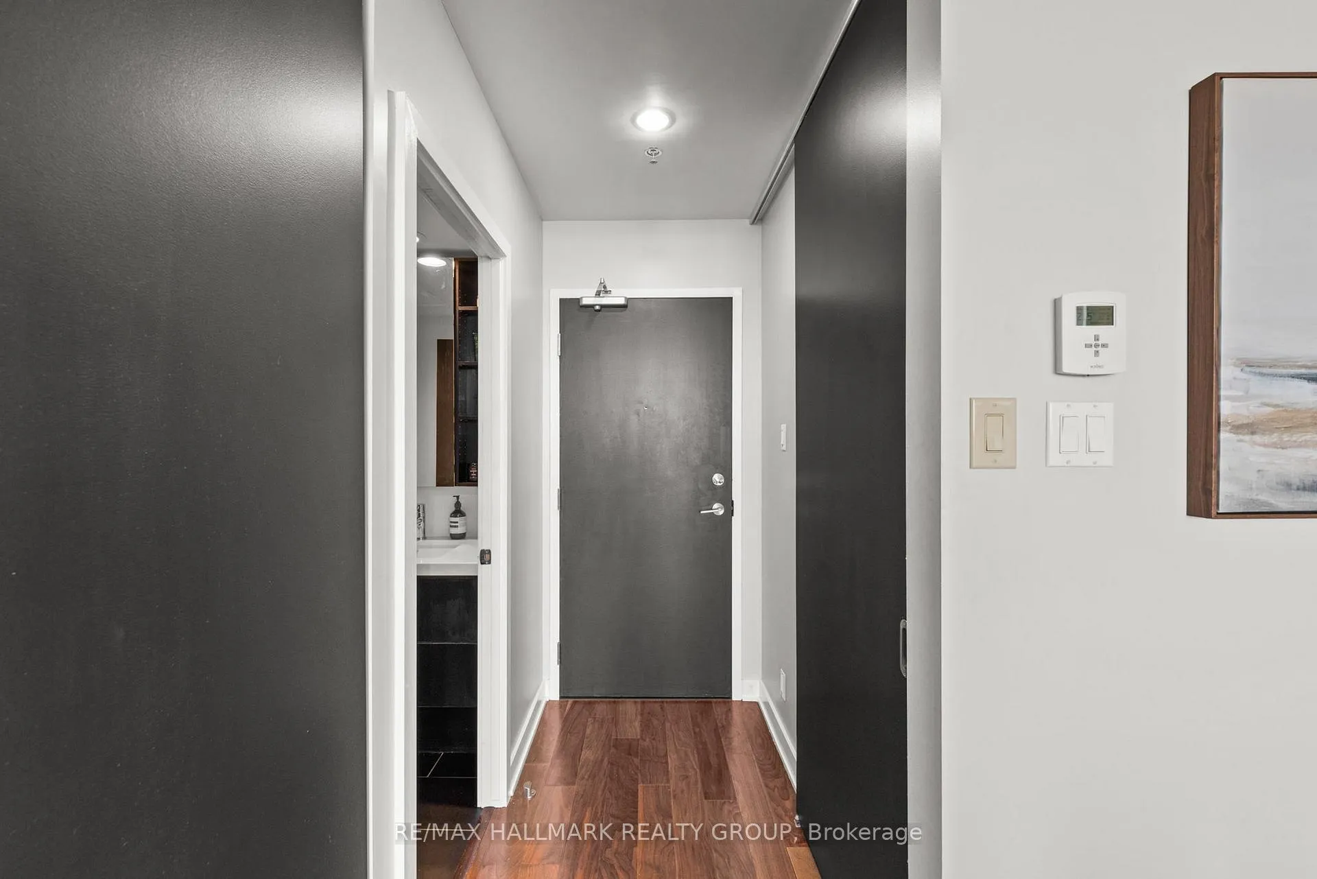 Photo 5 of Unit 704, 360 Mcleod Street, Ottawa, Ottawa Centre — HOMEH