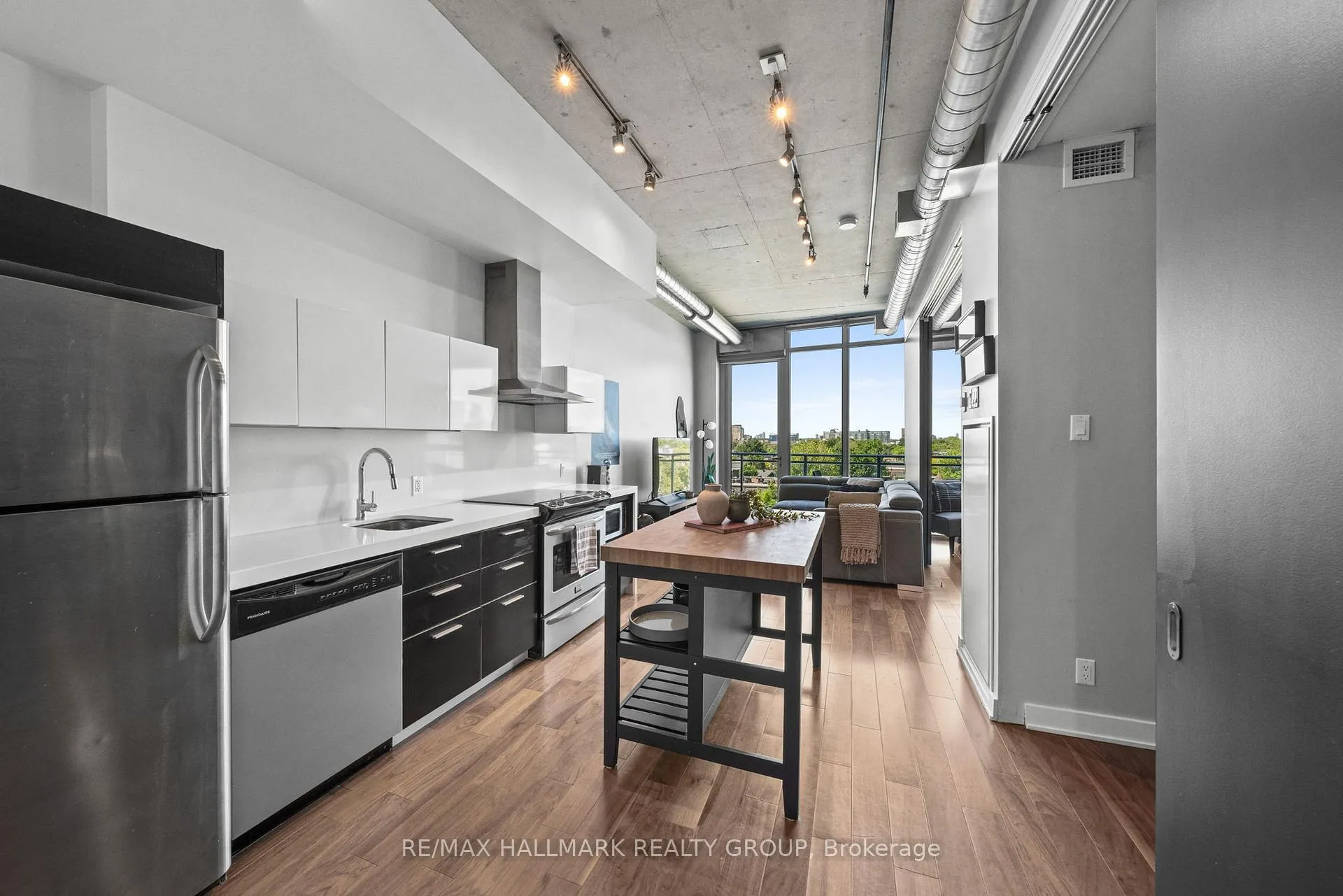 Photo 7 of Unit 704, 360 Mcleod Street, Ottawa, Ottawa Centre — HOMEH