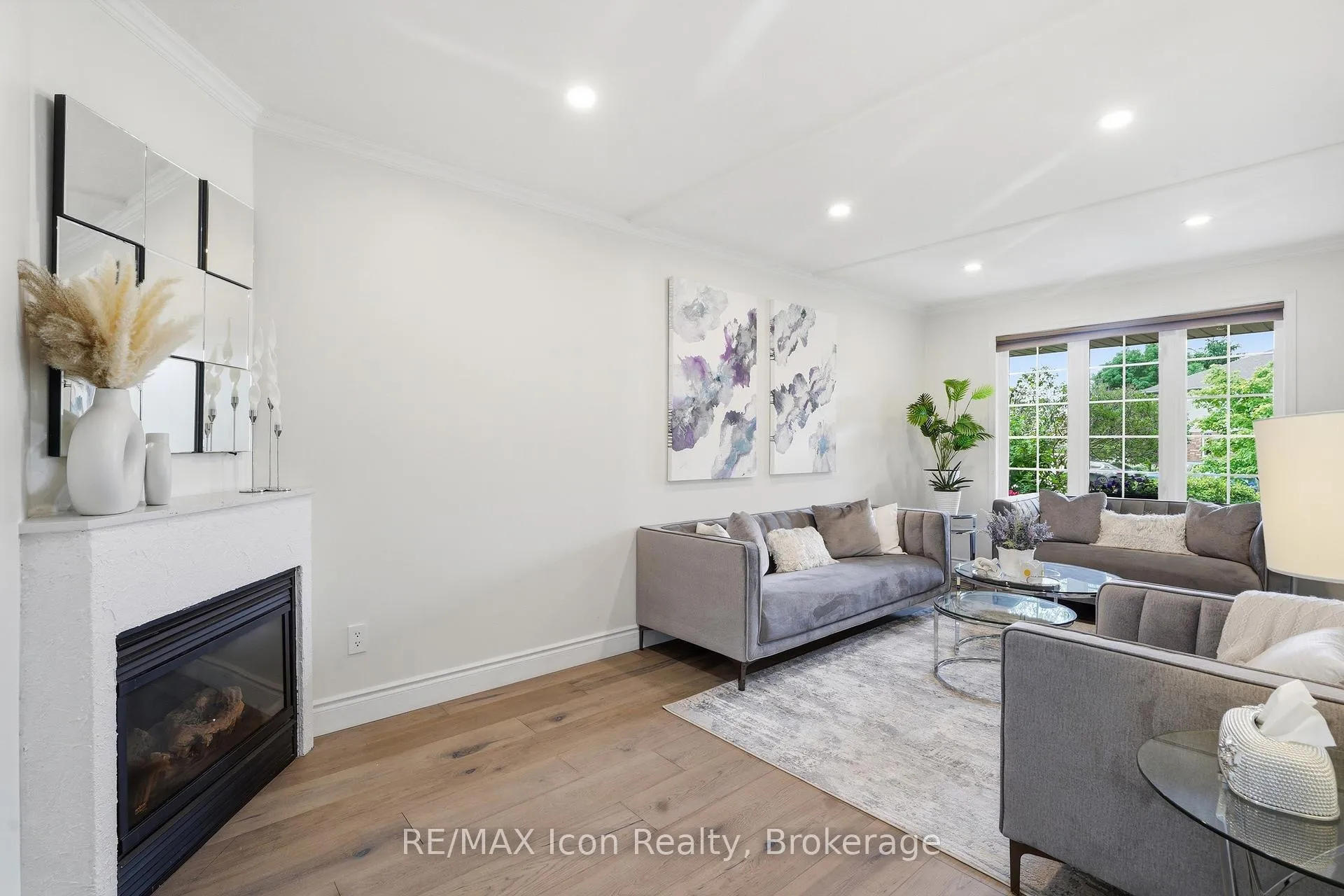 Photo 13 of 30 Paulstown Crescent, Guelph, Clairfields/Hanlon Business Park — HOMEH