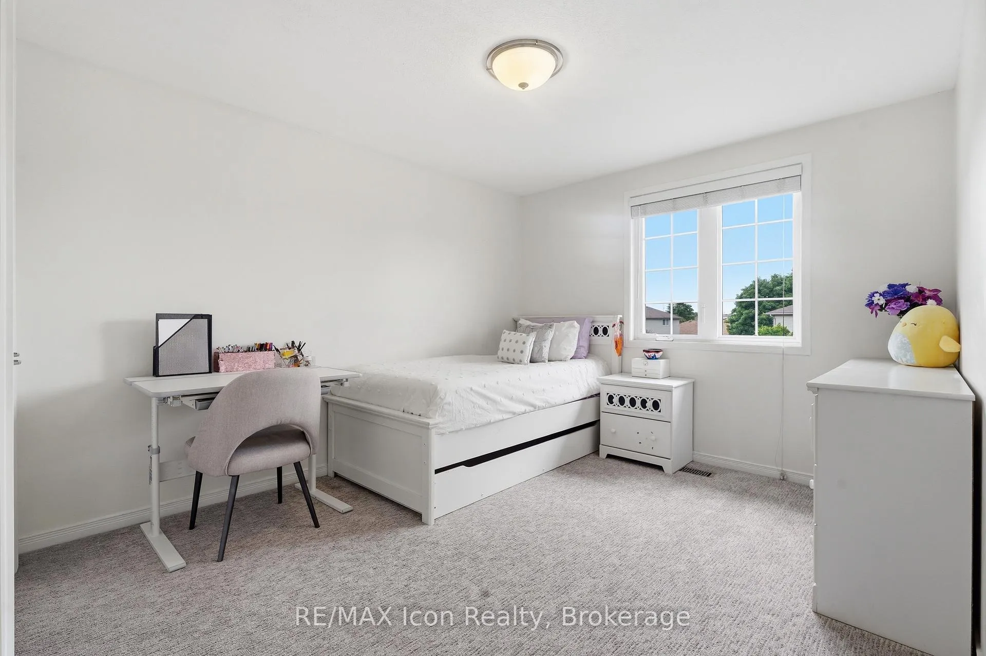 Photo 23 of 30 Paulstown Crescent, Guelph, Clairfields/Hanlon Business Park — HOMEH