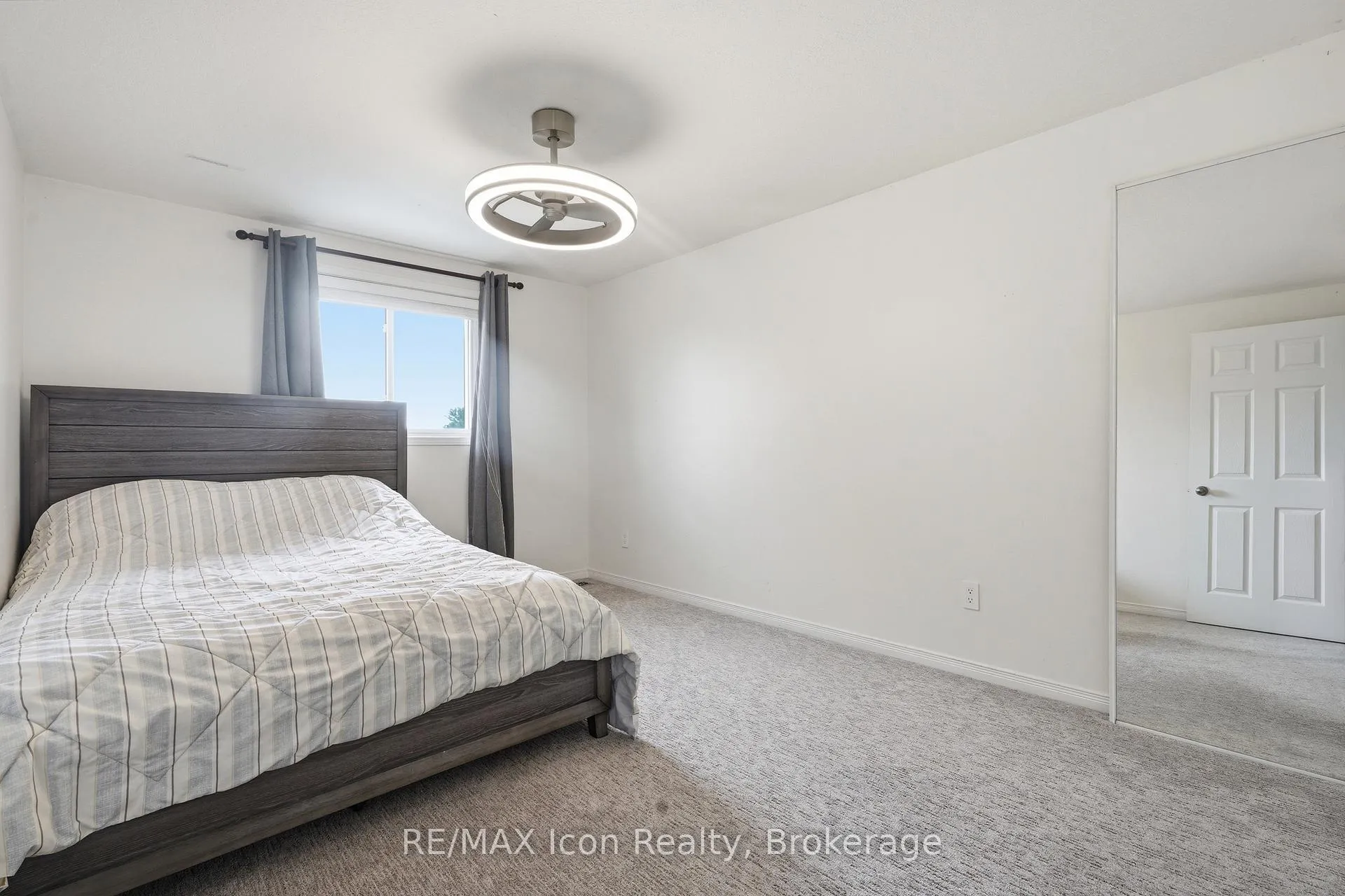 Photo 24 of 30 Paulstown Crescent, Guelph, Clairfields/Hanlon Business Park — HOMEH