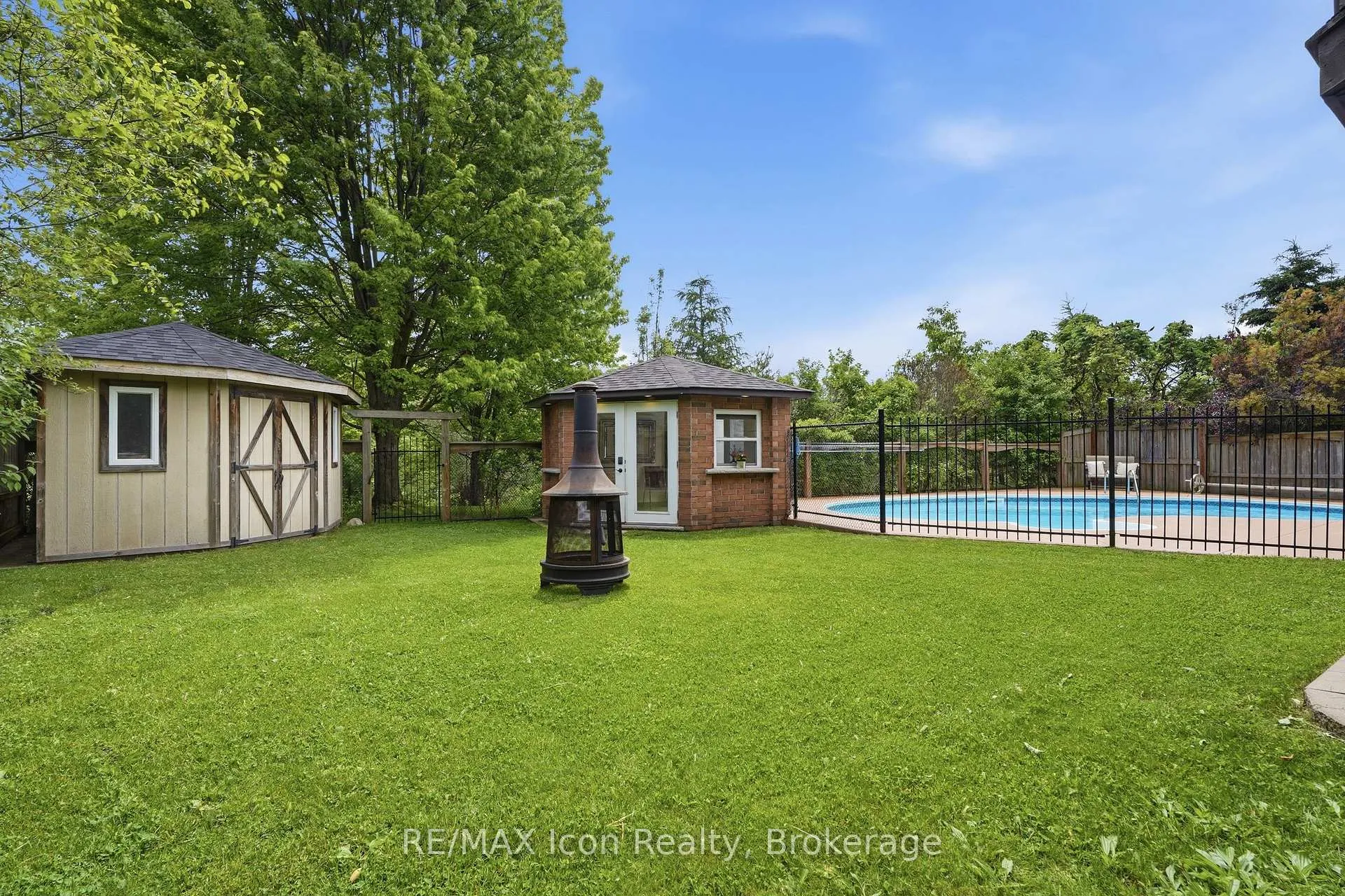 Photo 30 of 30 Paulstown Crescent, Guelph, Clairfields/Hanlon Business Park — HOMEH