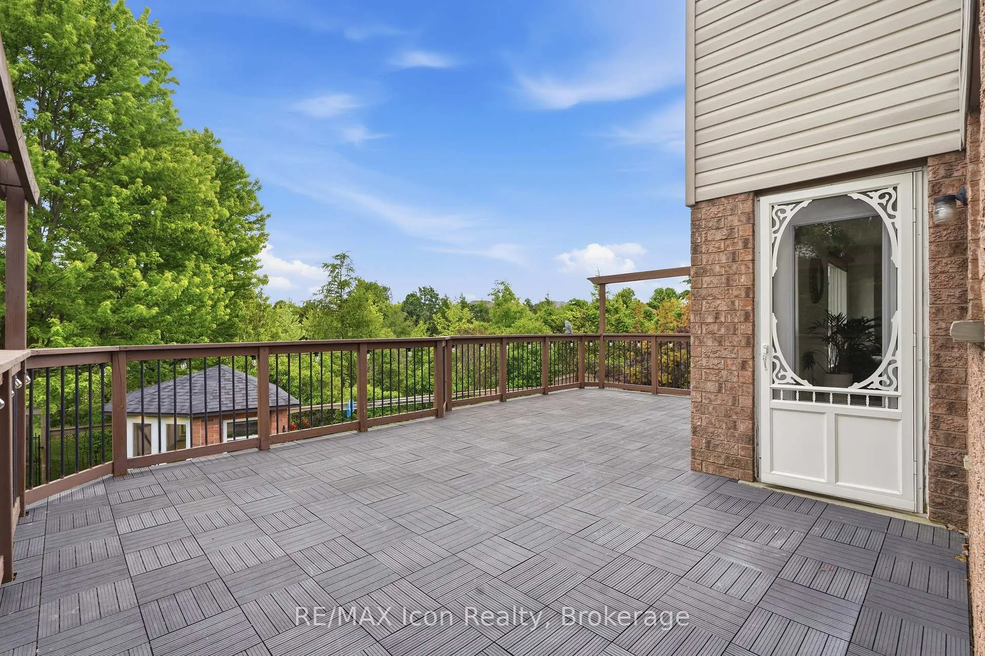 Photo 37 of 30 Paulstown Crescent, Guelph, Clairfields/Hanlon Business Park — HOMEH