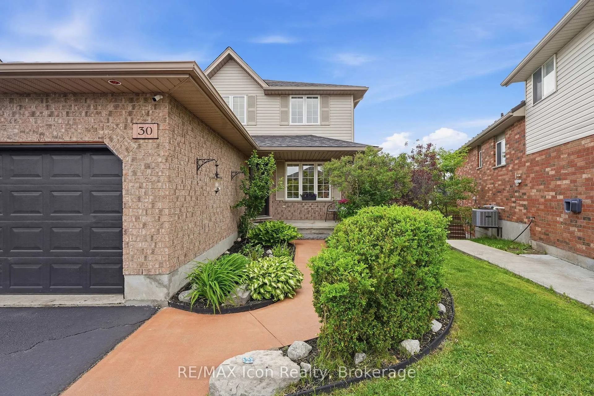 Photo 42 of 30 Paulstown Crescent, Guelph, Clairfields/Hanlon Business Park — HOMEH