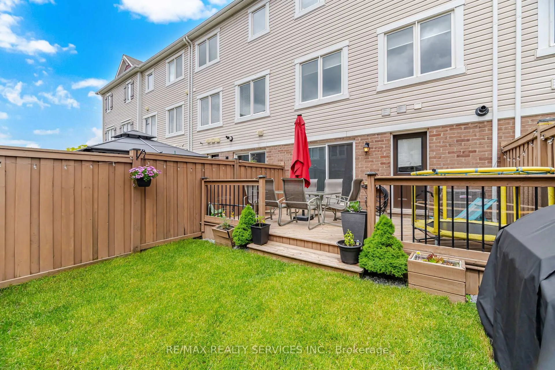 Photo 29 of 35 Metro Crescent, Brampton, Northwest Brampton — HOMEH