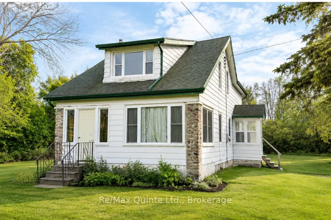 Photo 1 of 1066 Old Highway 2, Quinte West, Sidney Ward — HOMEH