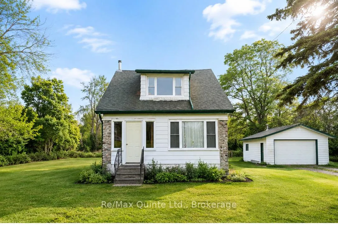 Photo 2 of 1066 Old Highway 2, Quinte West, Sidney Ward — HOMEH